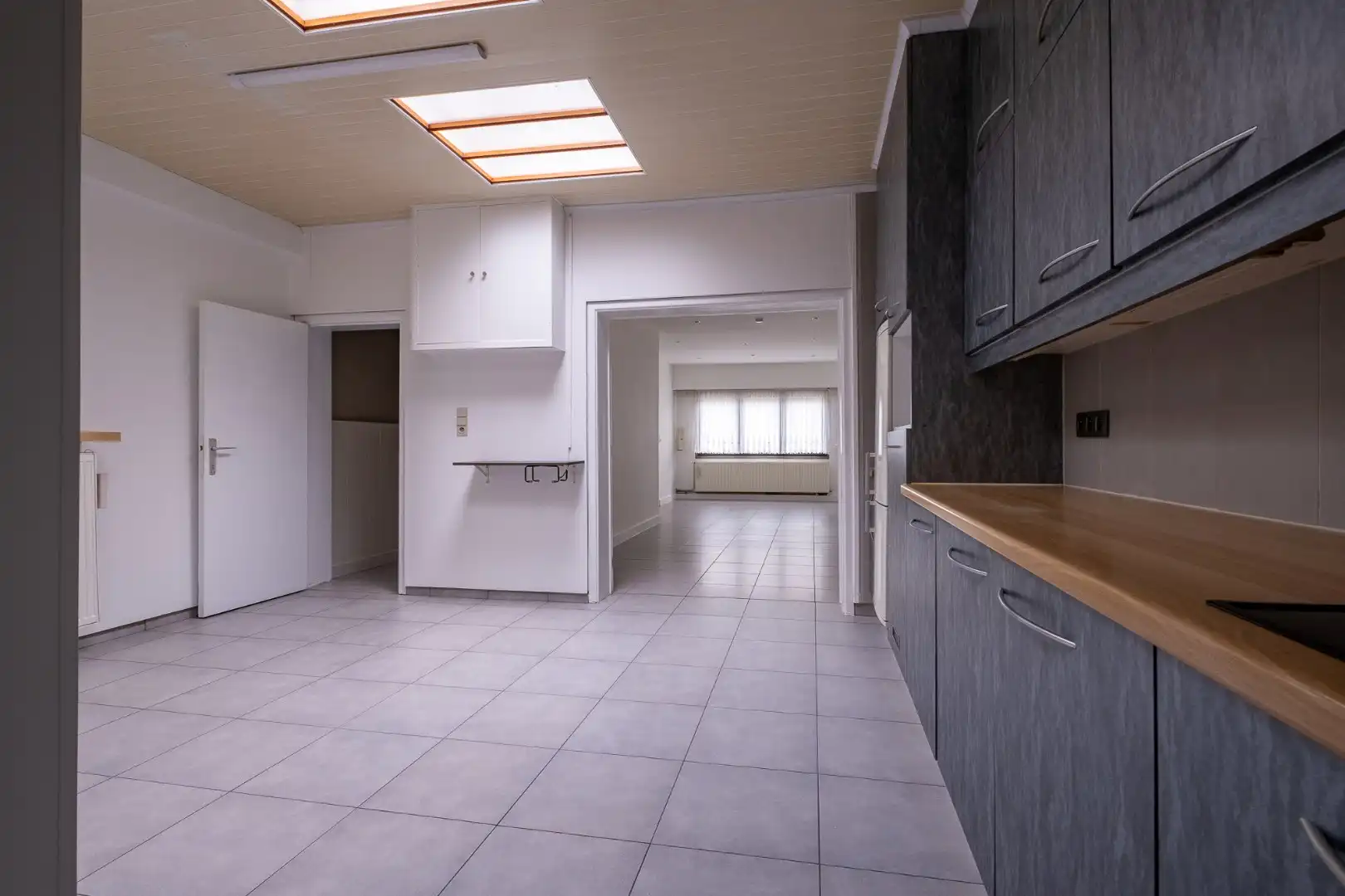 Ruime woning met 3 slaapkamers foto 11