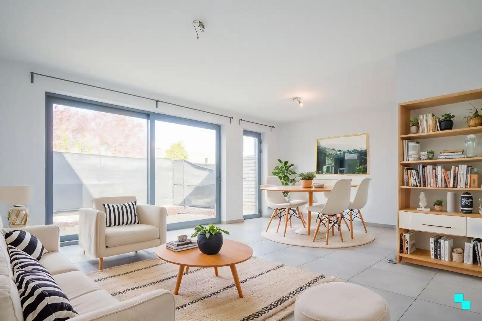 Ideale starterswoning of investeringseigendom te Westrozebeke foto 2