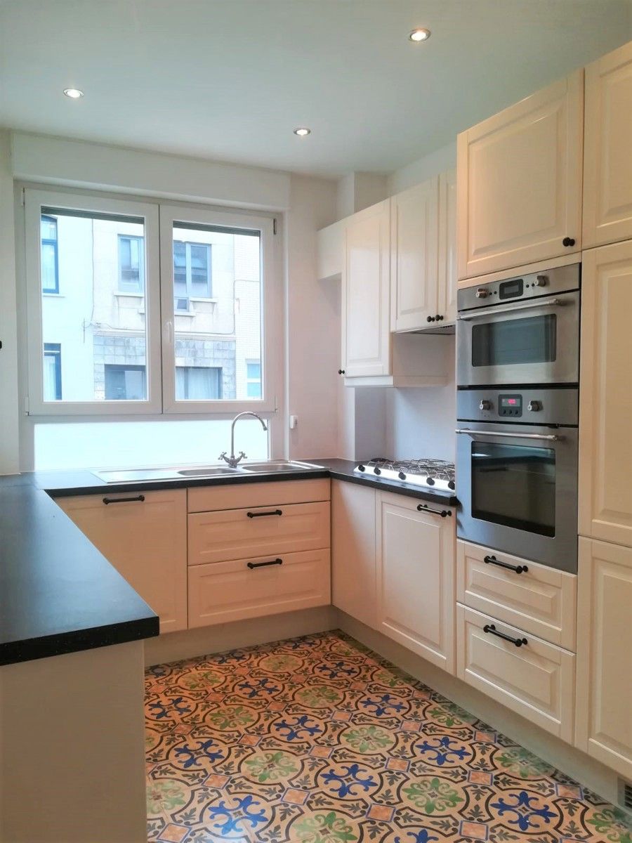 Recente woning met 3 slaapkamers, ruime badkamer en koertje  foto 4