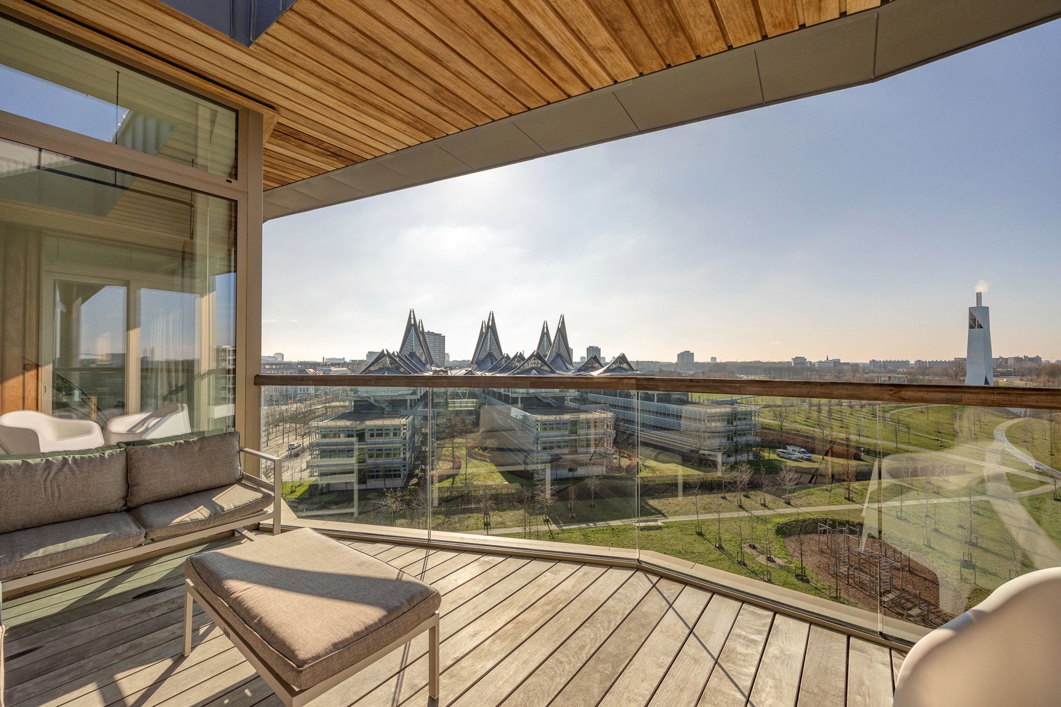 ANTWERPEN ZUID - Lumineuze penthouse met zicht op groen foto 1