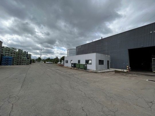 7012m² magazijn met luifel foto 27