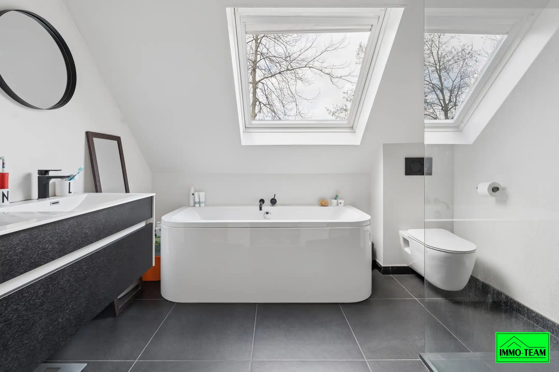 Instapklare 3‑gevelwoning in een rustige, residentiële wijk foto 12