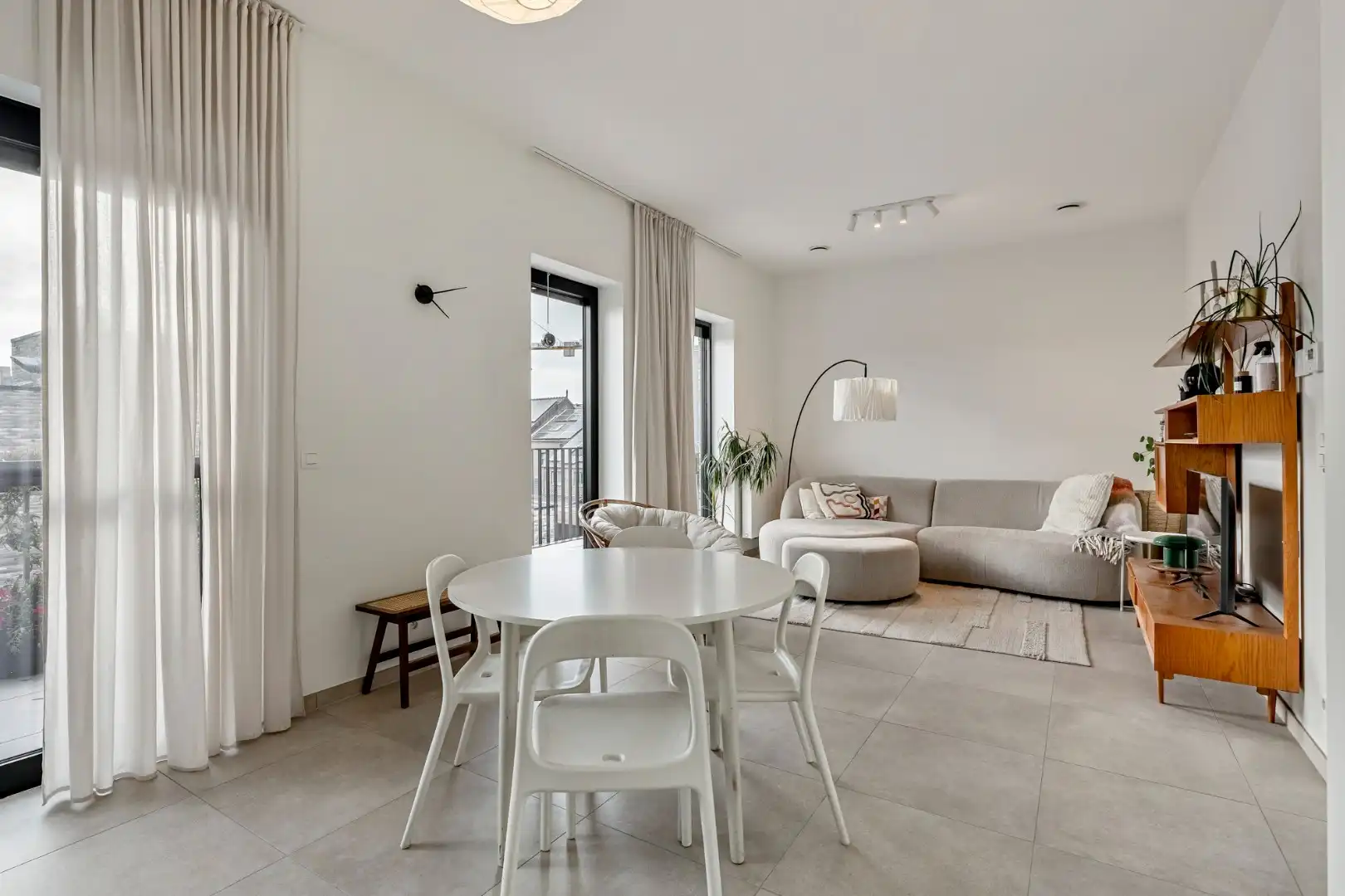 Lichtrijk BEN-appartement, 1 slpk, met ruim terras op toplocatie! foto 5