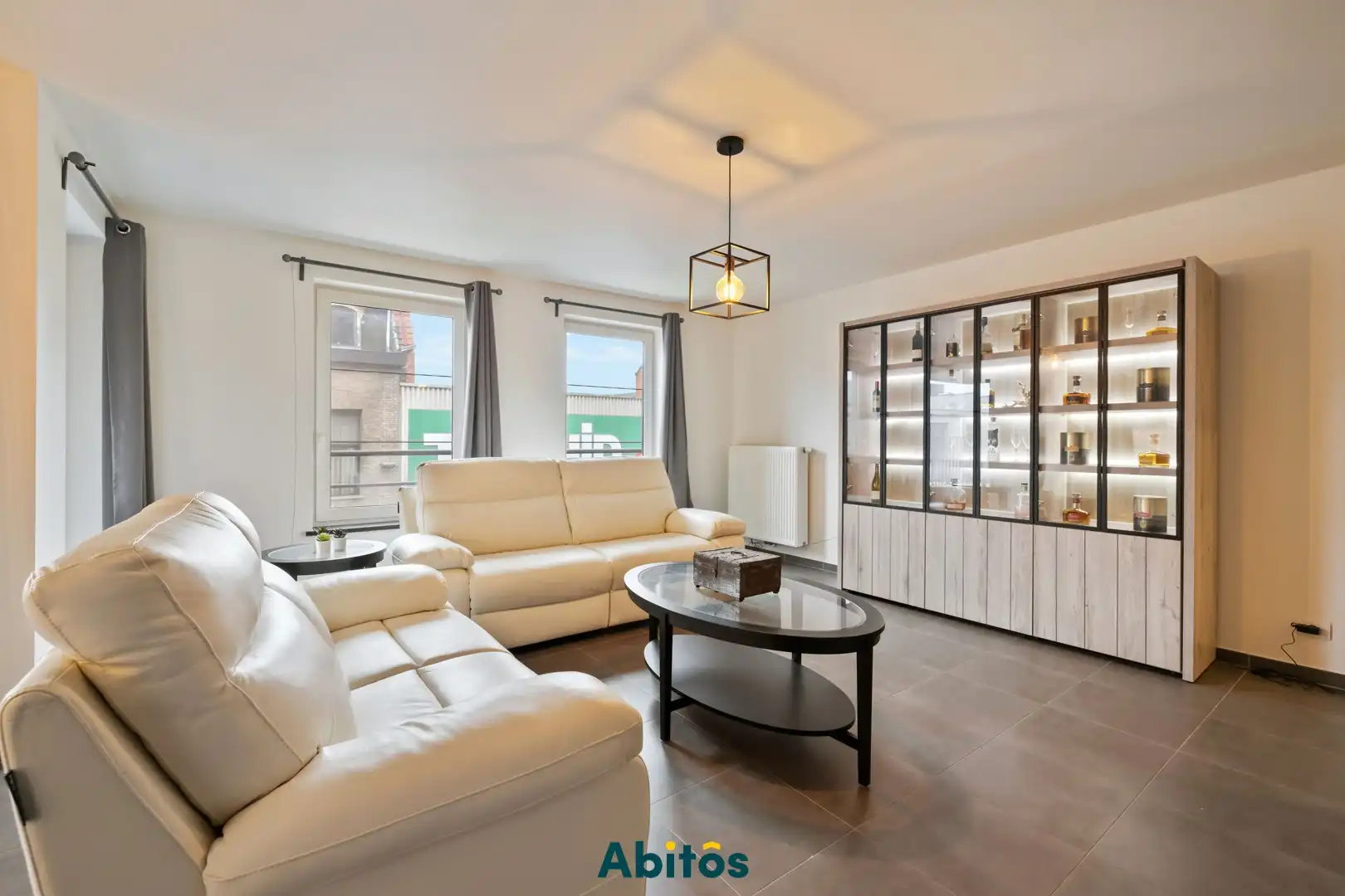 Gemeubeld appartement met 2 slaapkamers nabij Gent-Dampoort foto {{pictureIndex}}