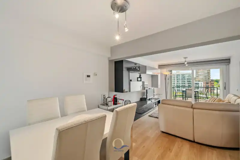 Res. Chateau Beaufort - Instapklaar 1-slaapkamerappartement + slaaphoek met panoramisch zicht op de jachthaven ! foto 4