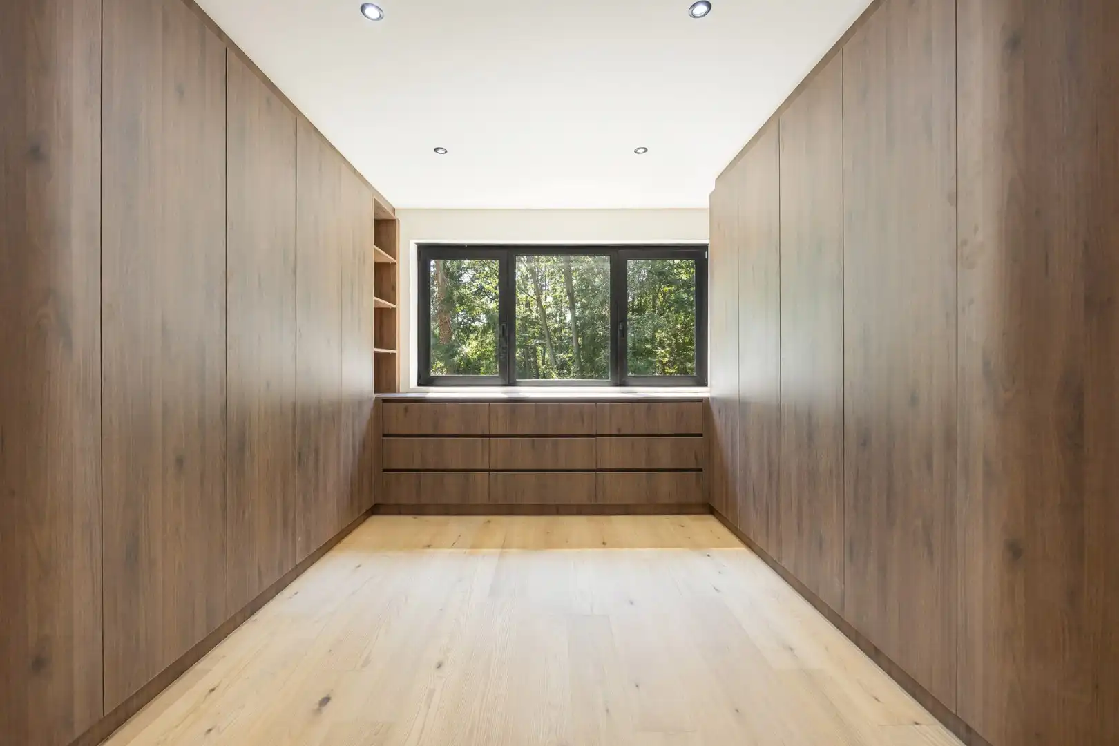 Rustig gelegen eniergiezuinige instapklare luxueuze villa op een West-perceel van 2.198 m² te Zoersel foto 16