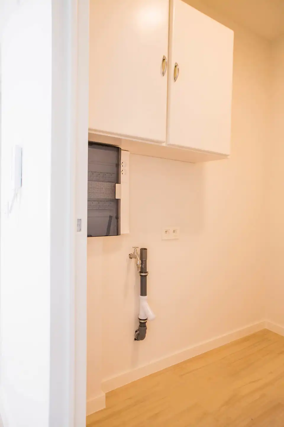 Verzorgd 2-slaapkamerappartement met terras in hartje Bonheiden foto 13