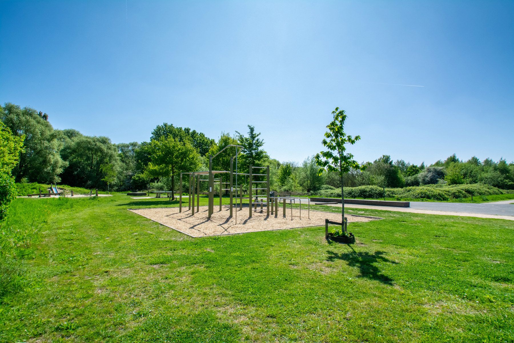 Rustig en comfortabel 2slpk appt. met zicht op park  foto 19