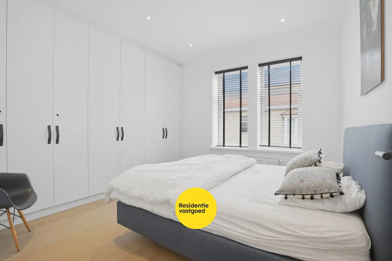 Subliem gerenoveerde herenwoning met 6 slaapkamers inclusief garage in Nieuwpoort-Stad op 135m² foto 21