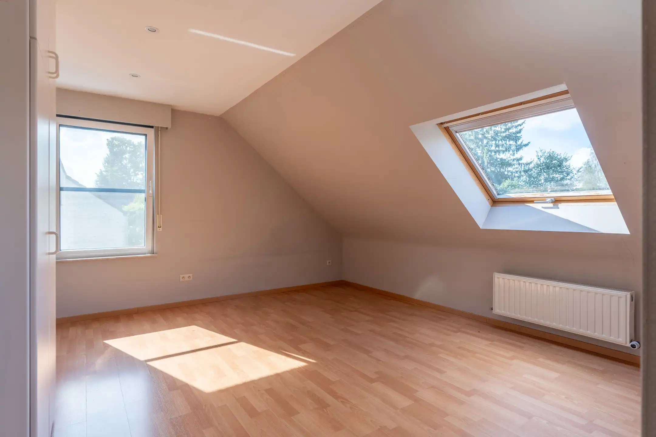 Ruime gezinswoning met 4 slpks op toplocatie te Vosselaar. foto 21