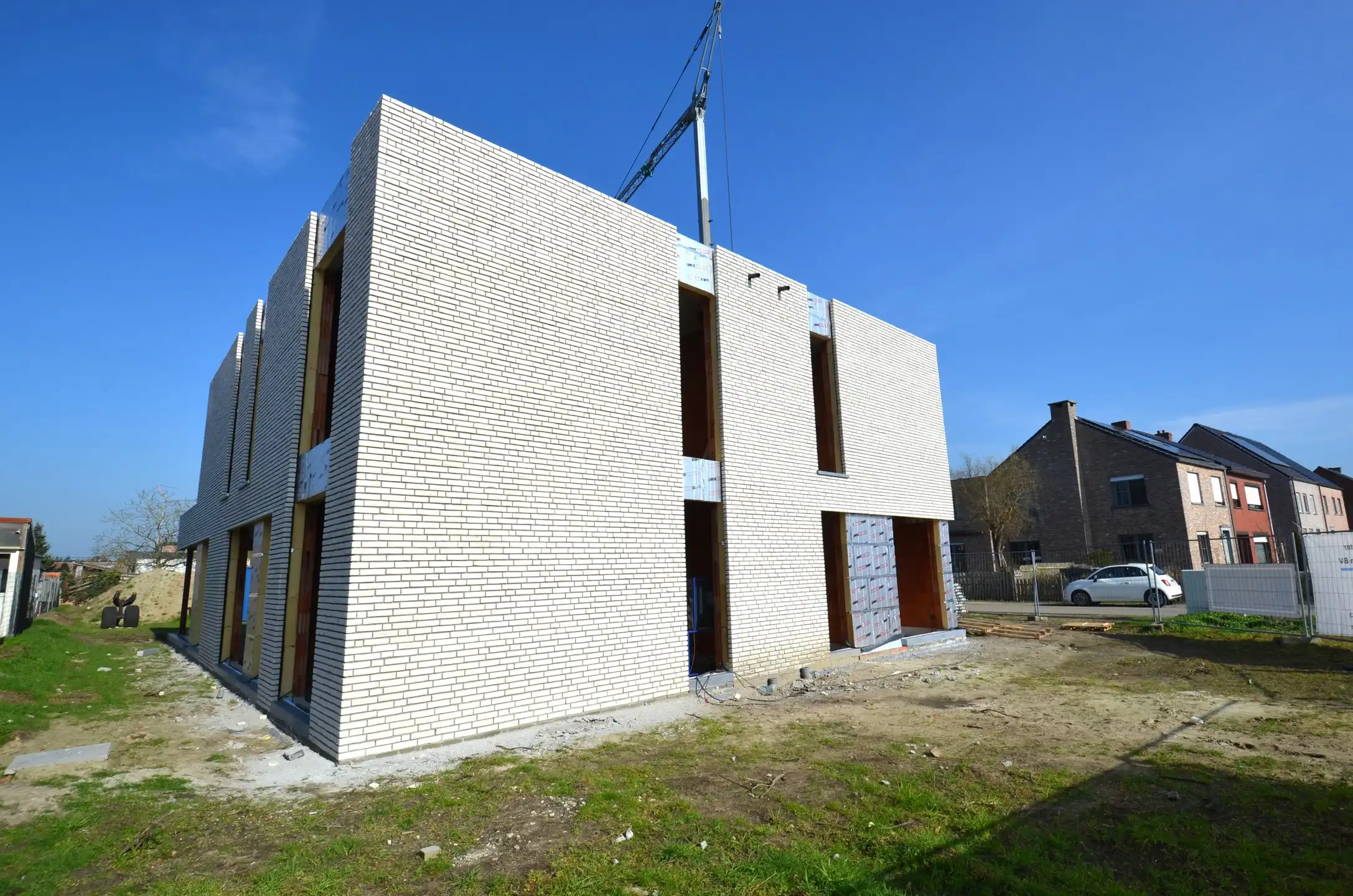 Nieuwbouwwoning met 3 slaapkamers foto {{pictureIndex}}