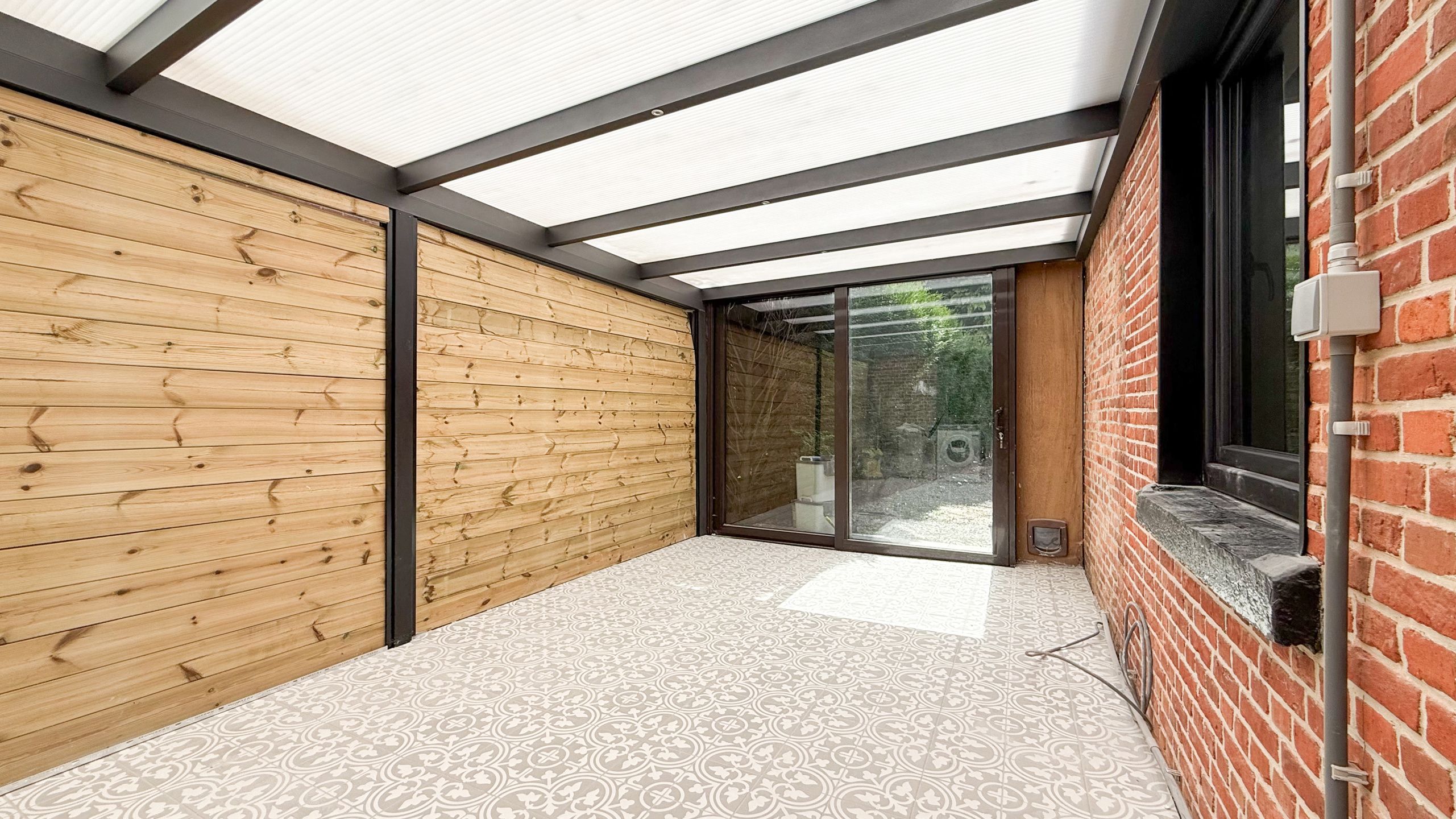 Karaktervolle woning met moderne afwerking en zonnige tuin! foto 18