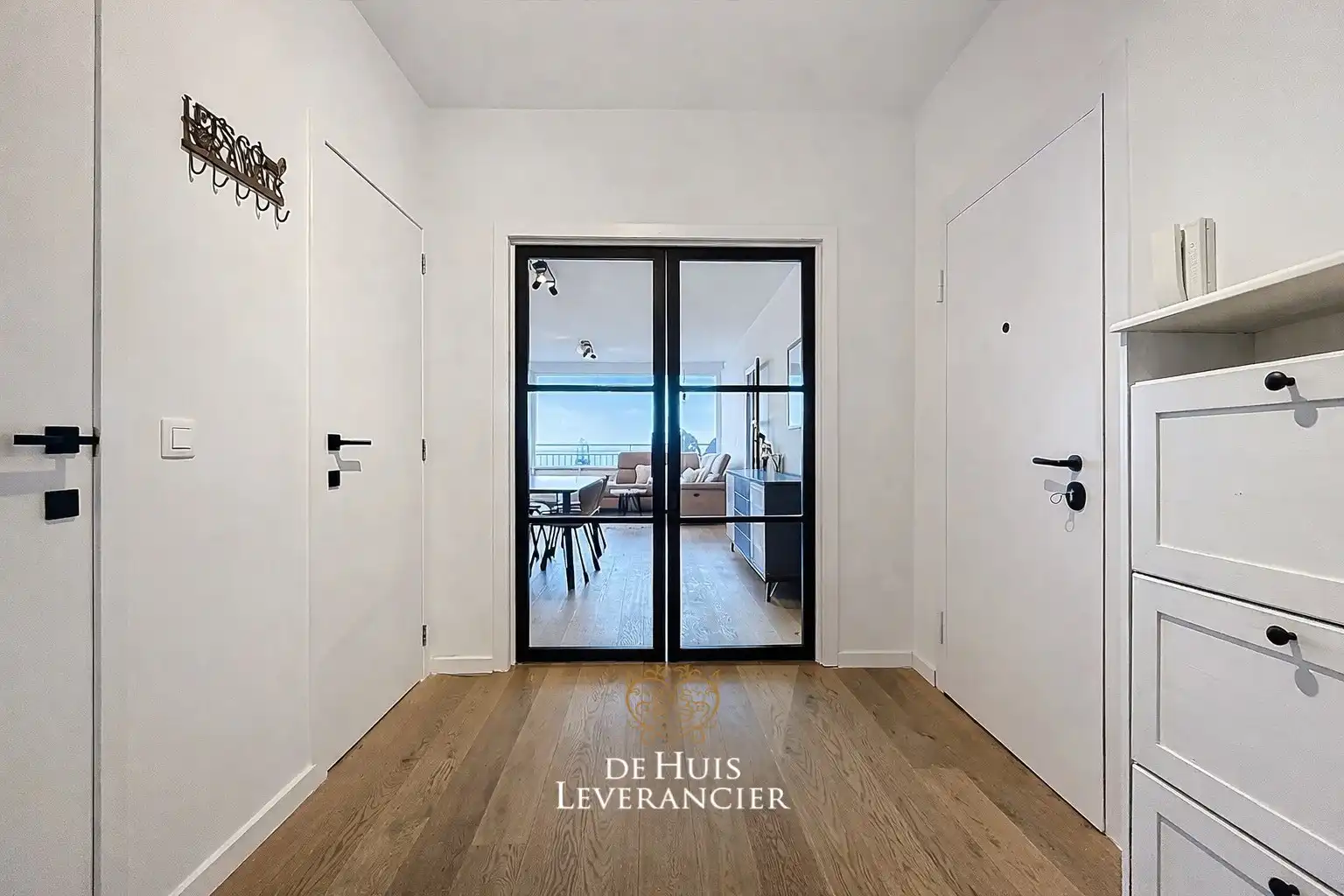 centraal gelegen, gerenoveerd appartement met panoramische zicht op 2 terrassen foto 23