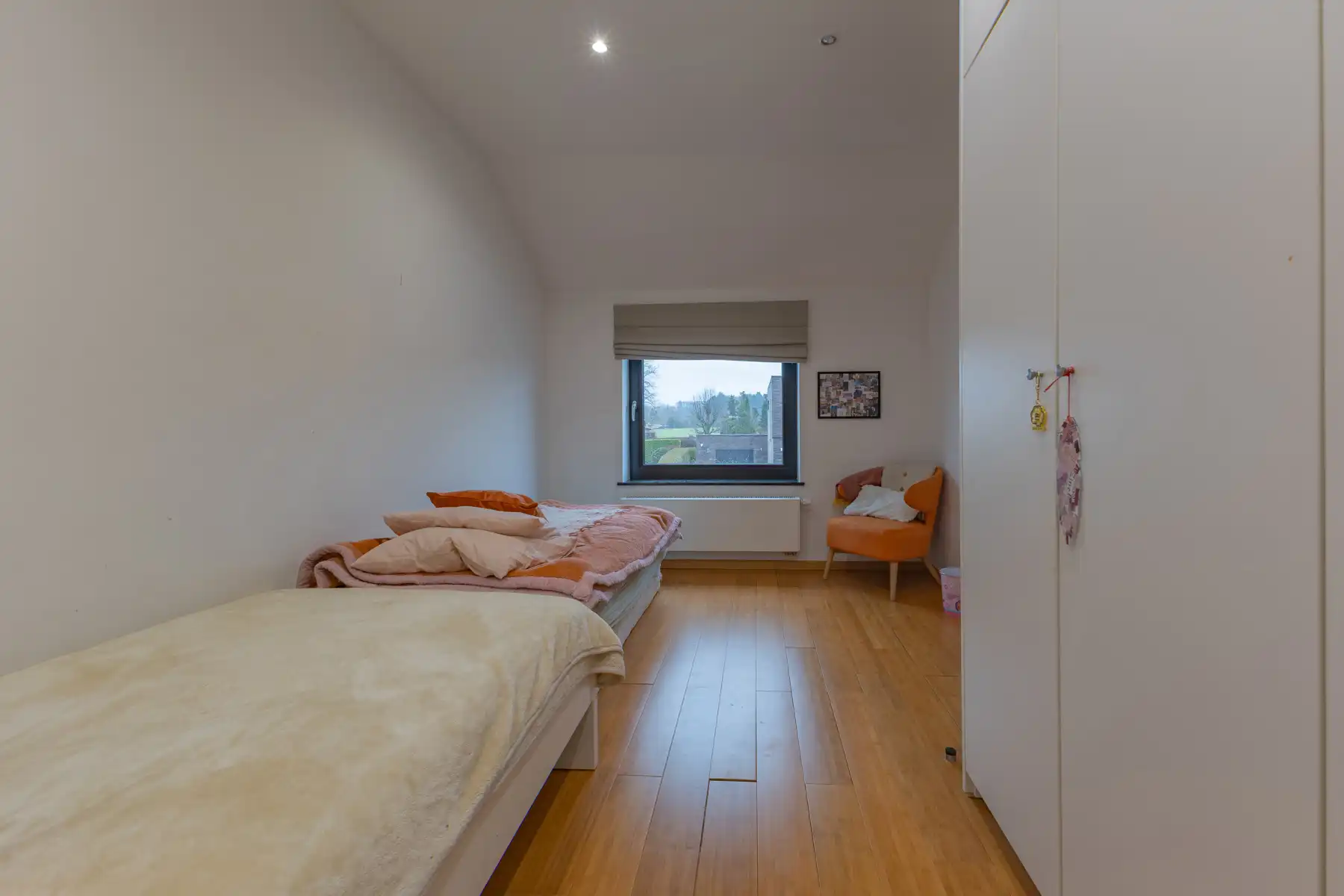 Gerenoveerde en goed onderhouden villa met 4 slaapkamers. foto 23