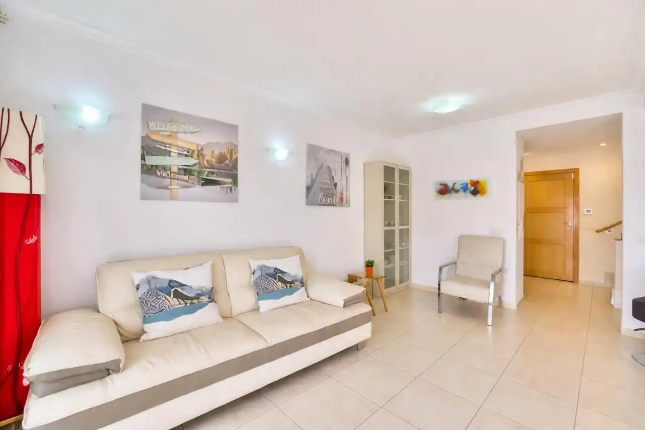 Charmante hoekwoning met zeezicht en dakterras  foto 10