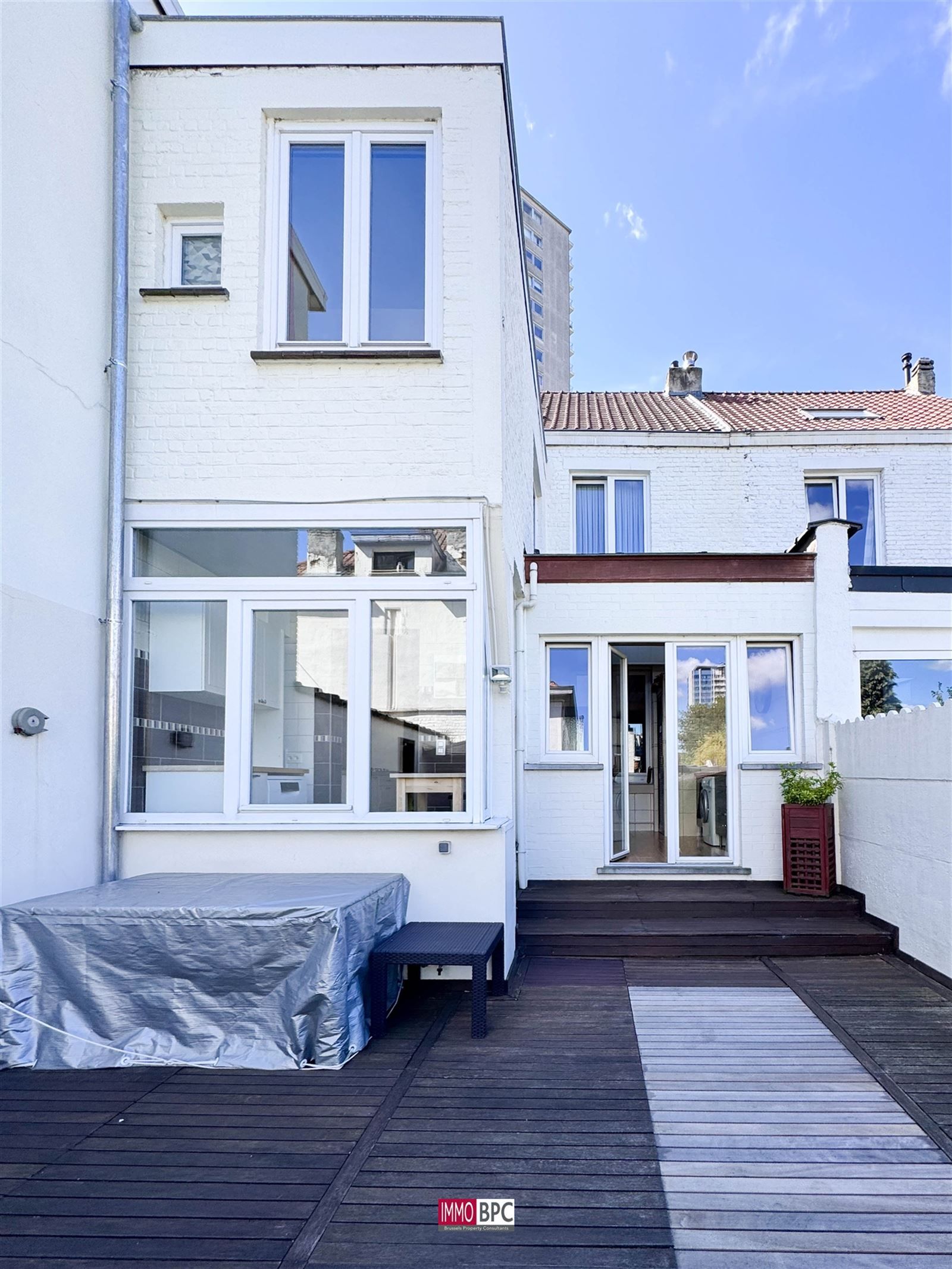 Gezelllige  woning met tuin en 2 garages  in Ganshoren! foto 3