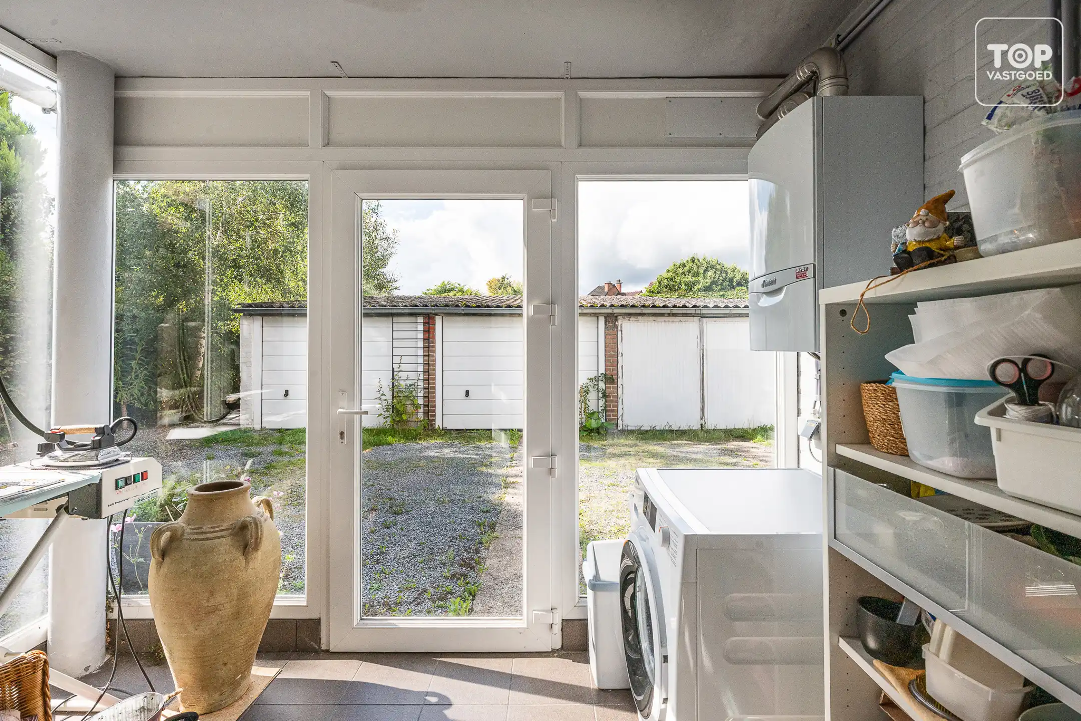Gelijkvloers appartement met twee slaapkamers, tuin en garage  foto 13