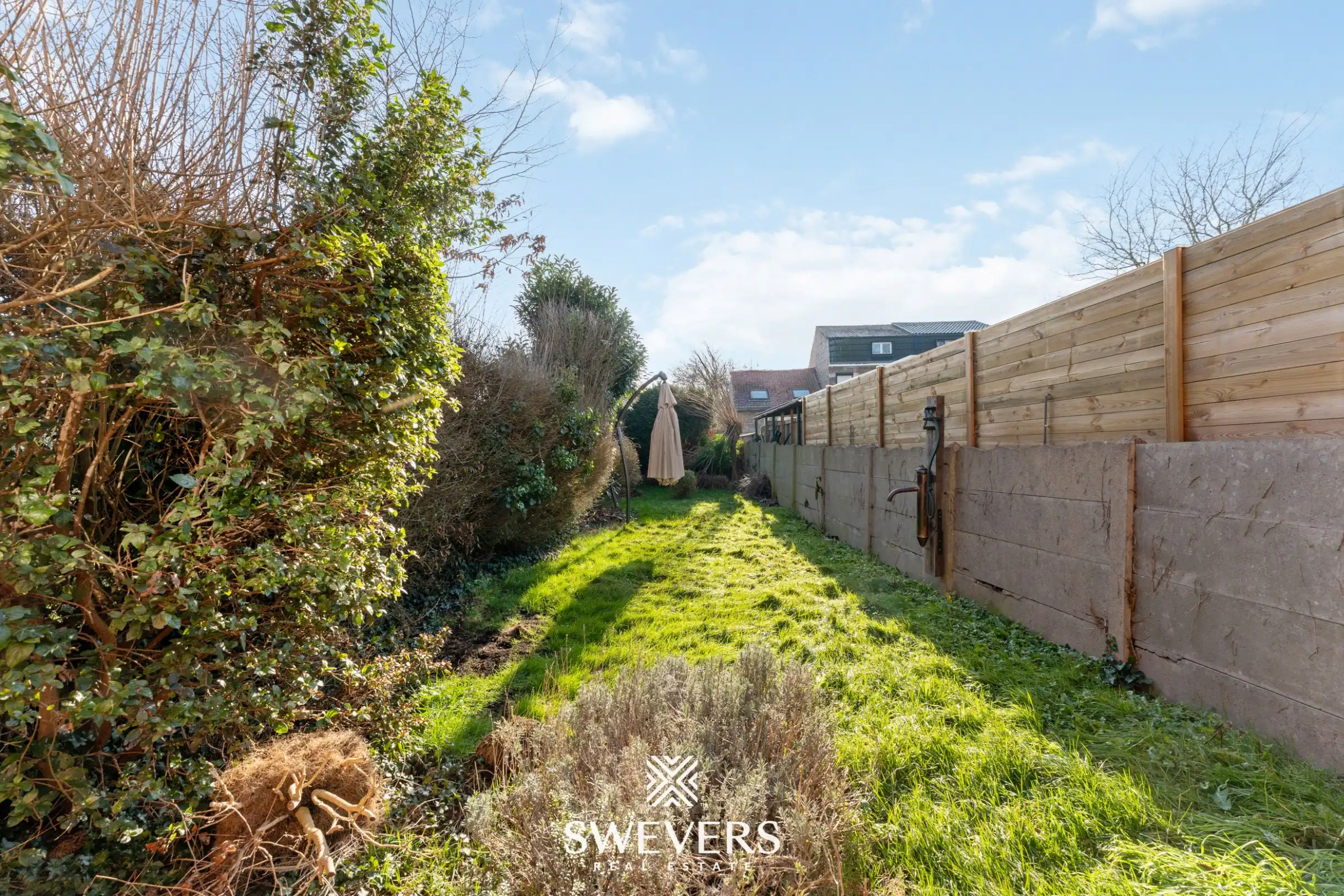 Verrassend ruime gezinswoning: 4 slaapkamers, garage, kelder & zolder foto 25