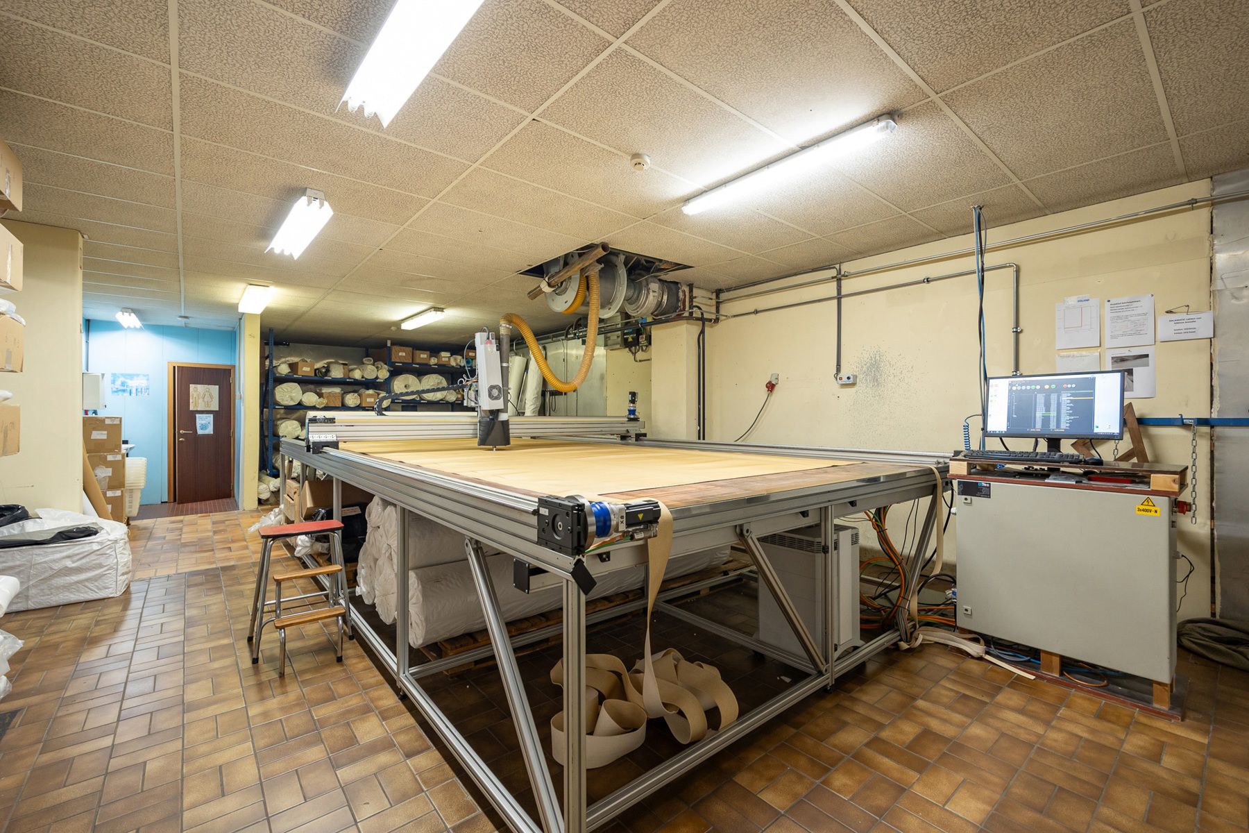 Kantoorgebouw met atelier op voll. bebouwd perceel van 528m² foto 6