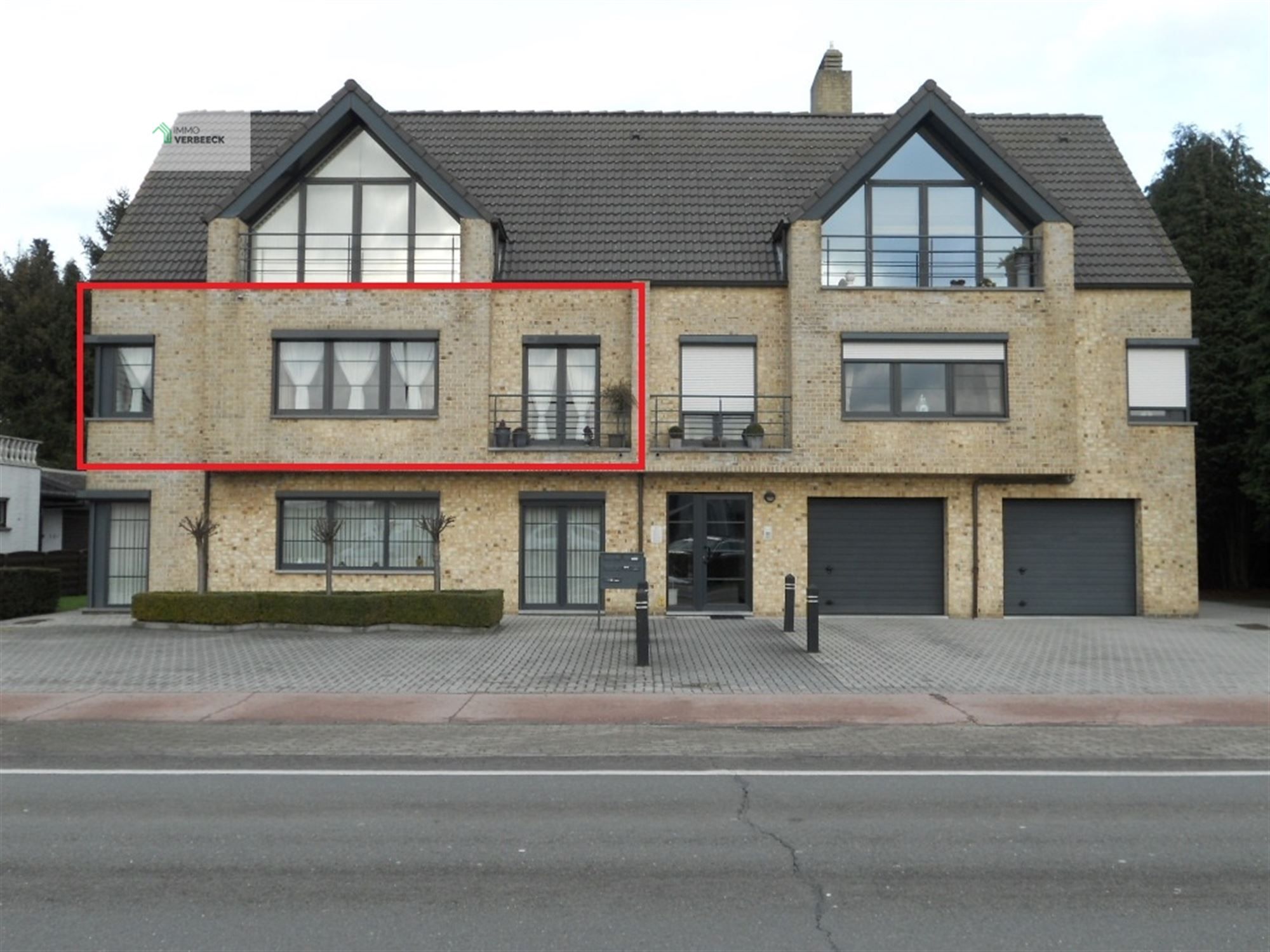 Appartement foto {{pictureIndex}}