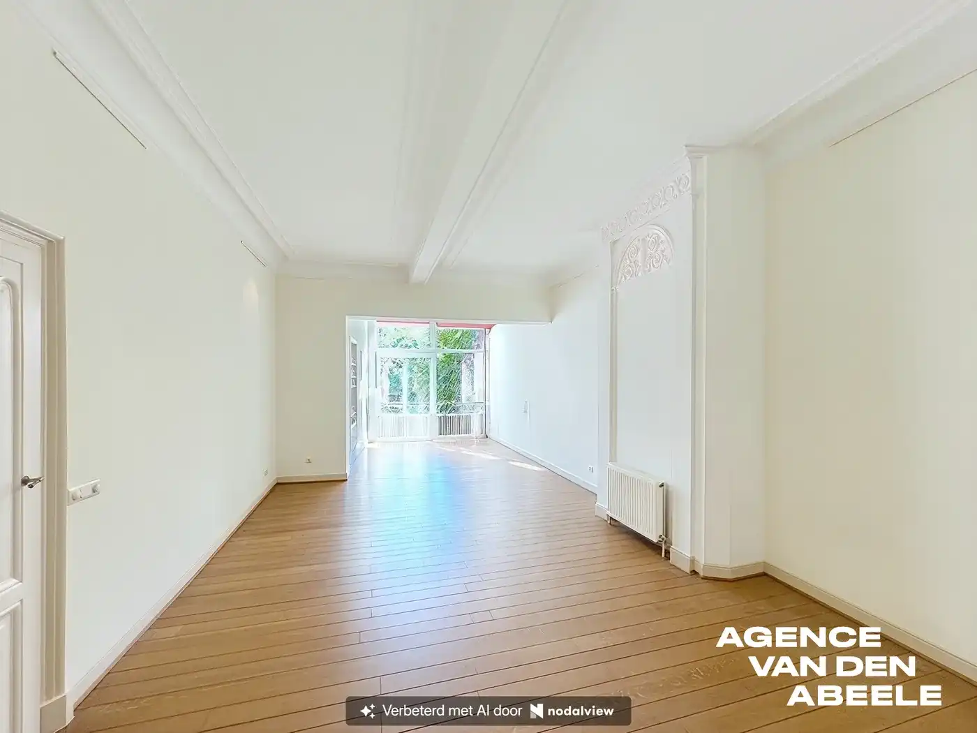 Centraal gelegen woning met 4 slaapkamers en riante tuin  foto 6