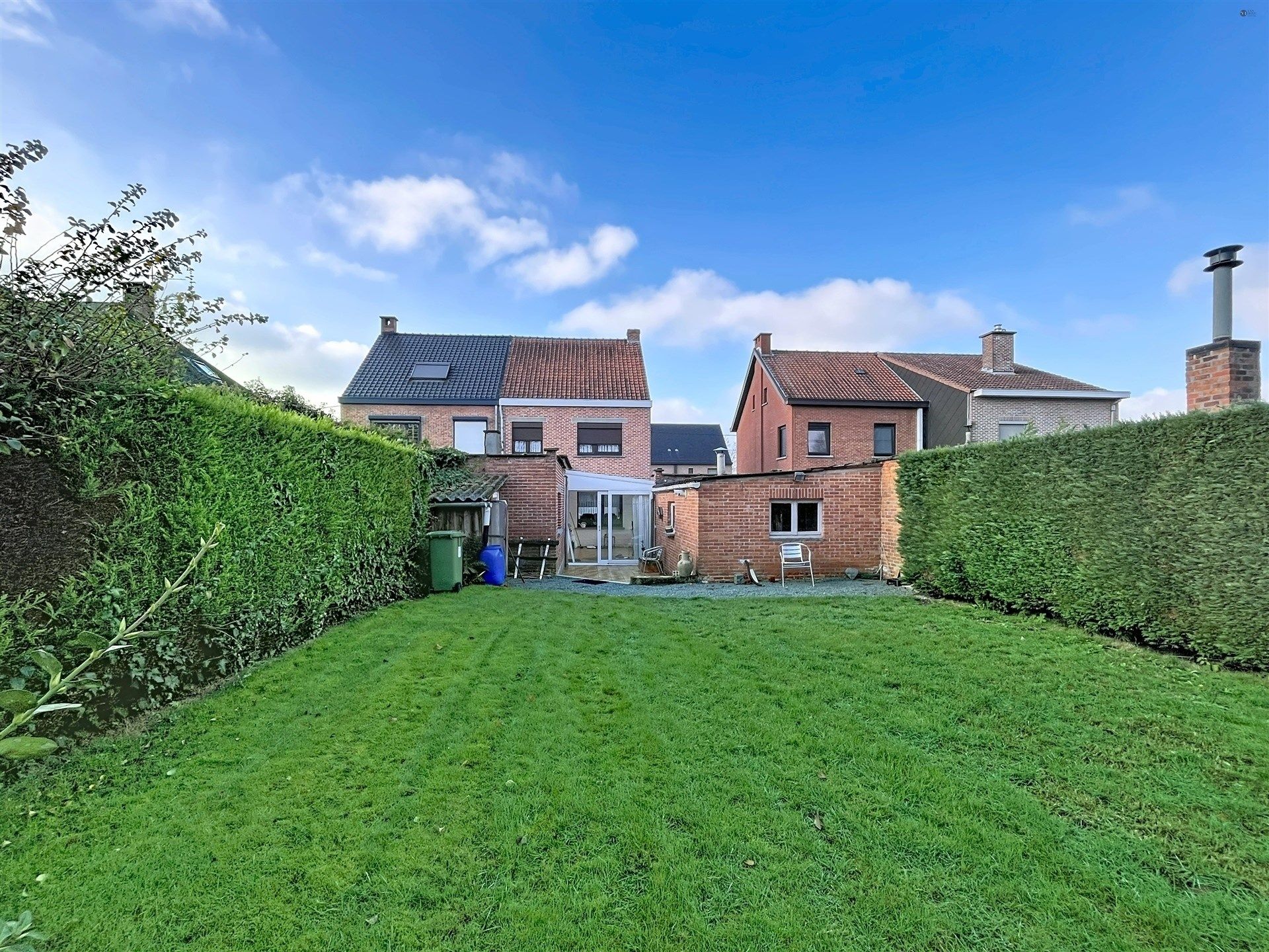 Halfopen bebouwing met 3 slpk & garage op een perceel van 428 m² foto 19