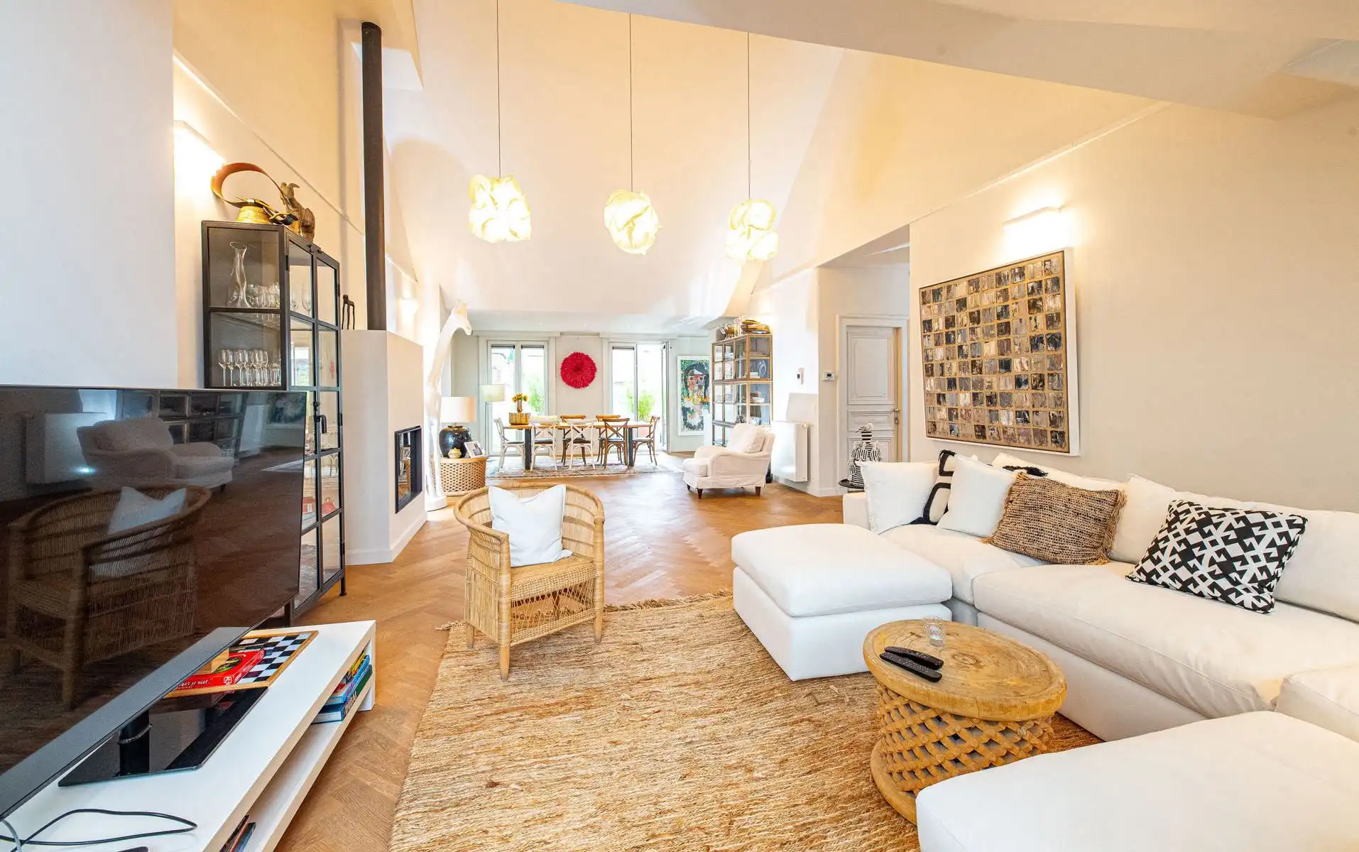 Gerenoveerd, authentiek 3 slpk. app. op toplocatie + terras + P  foto {{pictureIndex}}