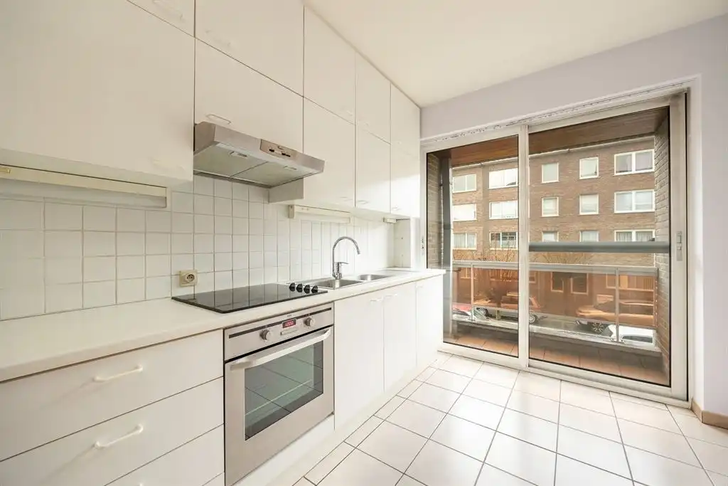 2 slpk-appartement met autostaanplaats in rustige woonwijk foto 4