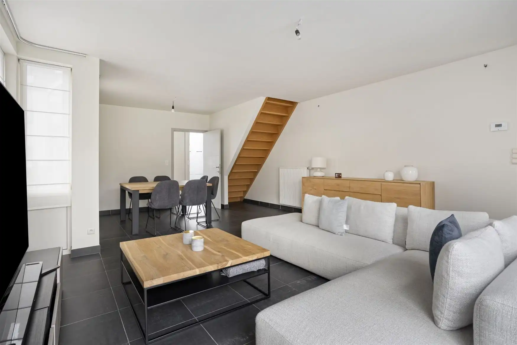 Ruime energiezuinige gezinswoning foto 6