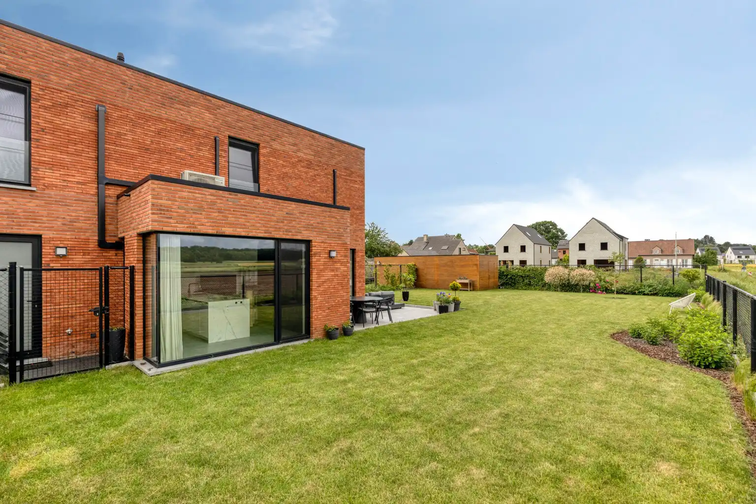 INSTAPKLARE ENERGIEZUINIGE WONING OP EEN RUSTIGE LOCATIE foto 24