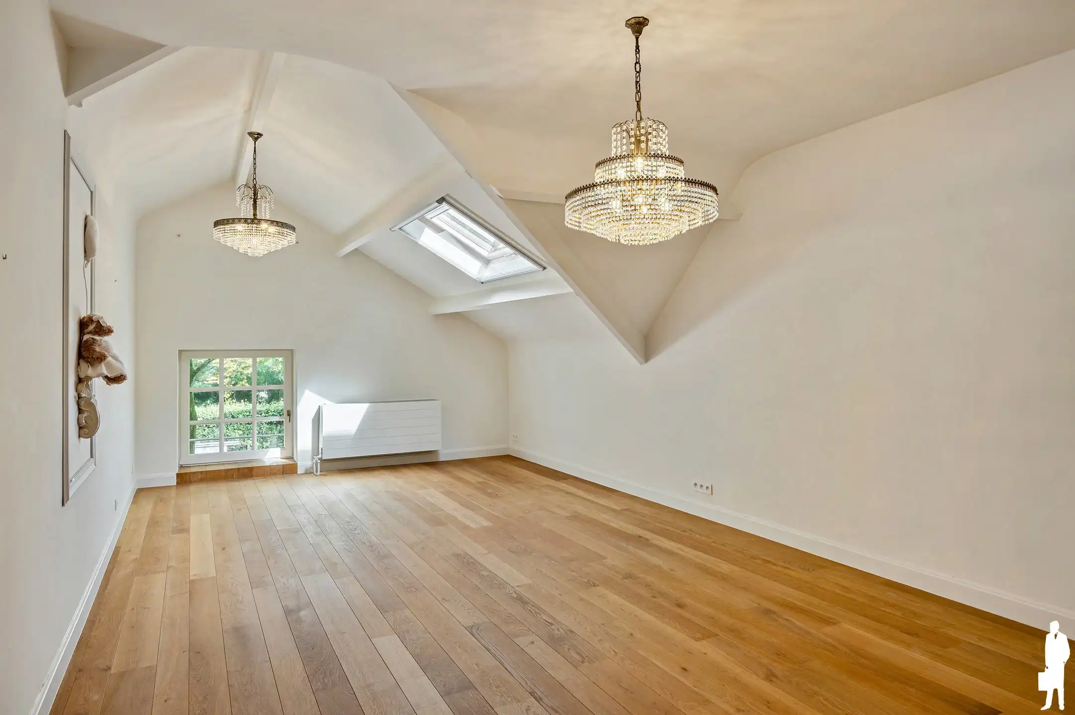 Vlassak Verhulst villa in Vriesdonk op ca. 3.183 m² met binnenzwembad foto 19