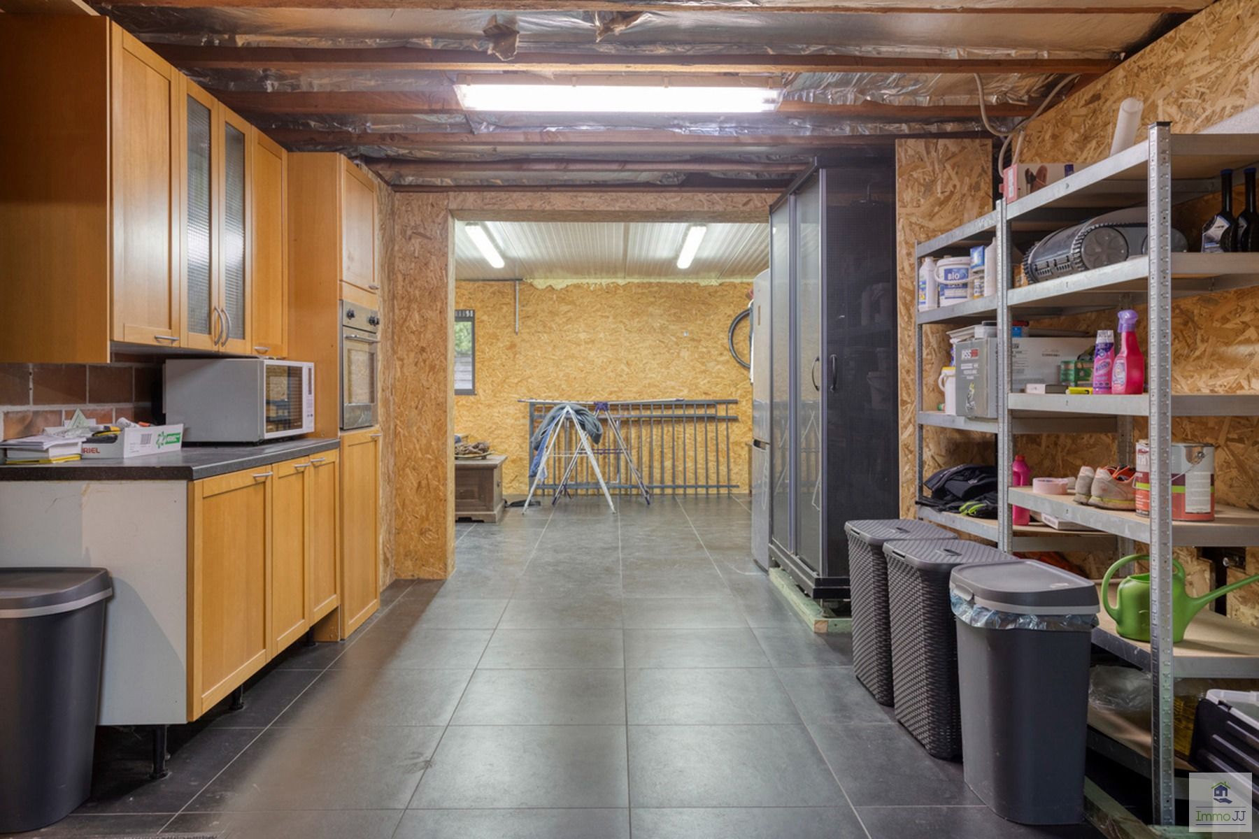 Halfopen bebouwing met zwembad foto 20