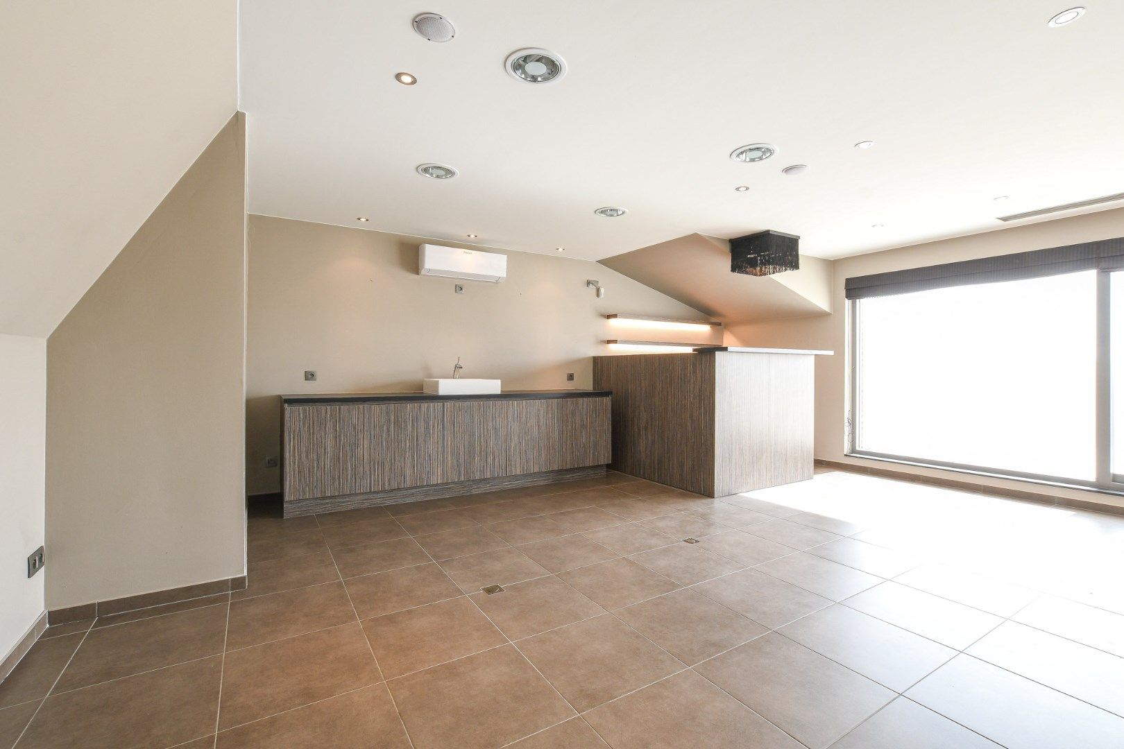 Stijlvol en ruim appartement met 2 terrassen te koop in Klemskerke (De Haan) foto 23