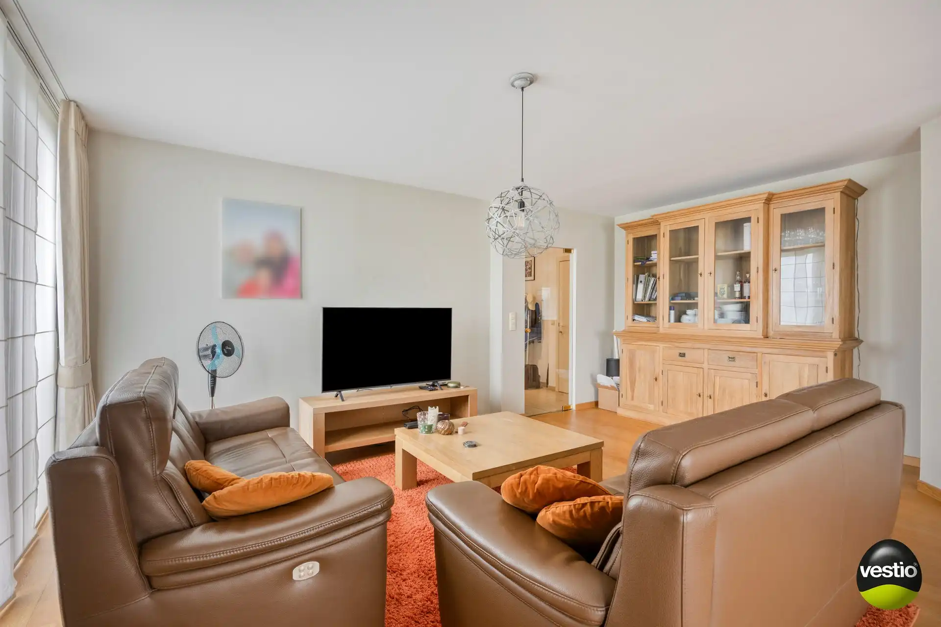 Aangenaam, lichtrijk hoekappartement met 2 slaapkamers en parking in de Heilig-Hartwijk foto 5