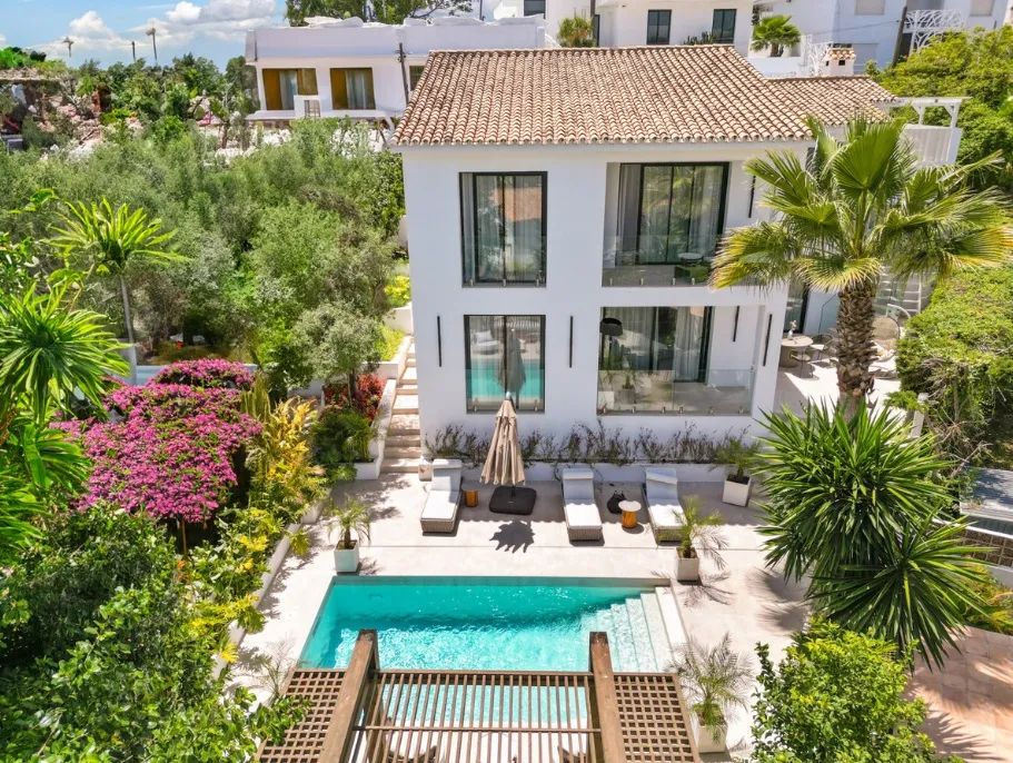 Prachtige moderne villa in het hart van Nueva Andalucía met uitzicht op de bergen foto 28