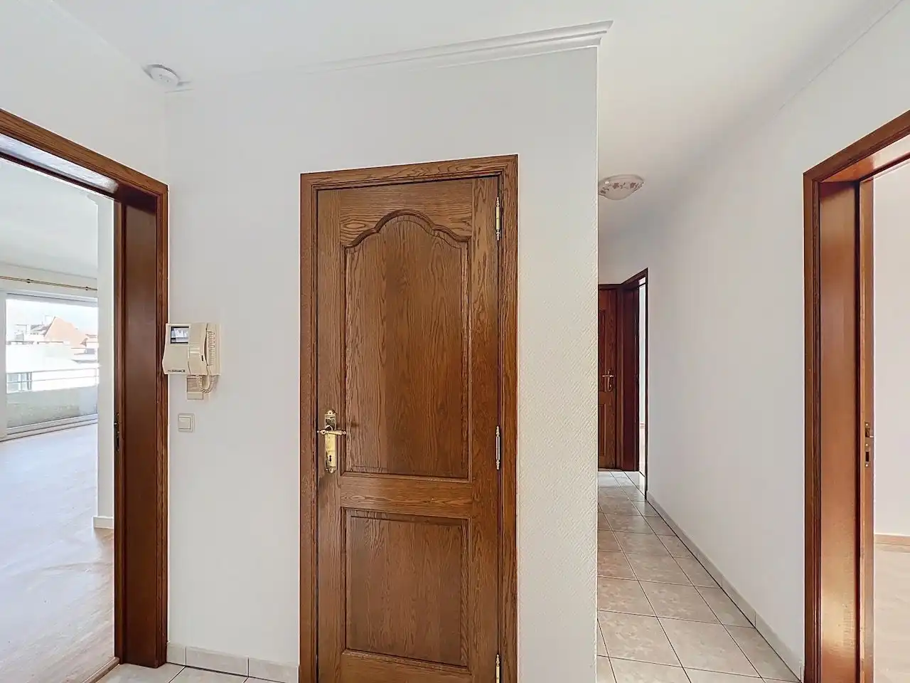 Ruim en functioneel appartement met drie slaapkamers vlakbij het Vissershuldeplein te Heist foto 15