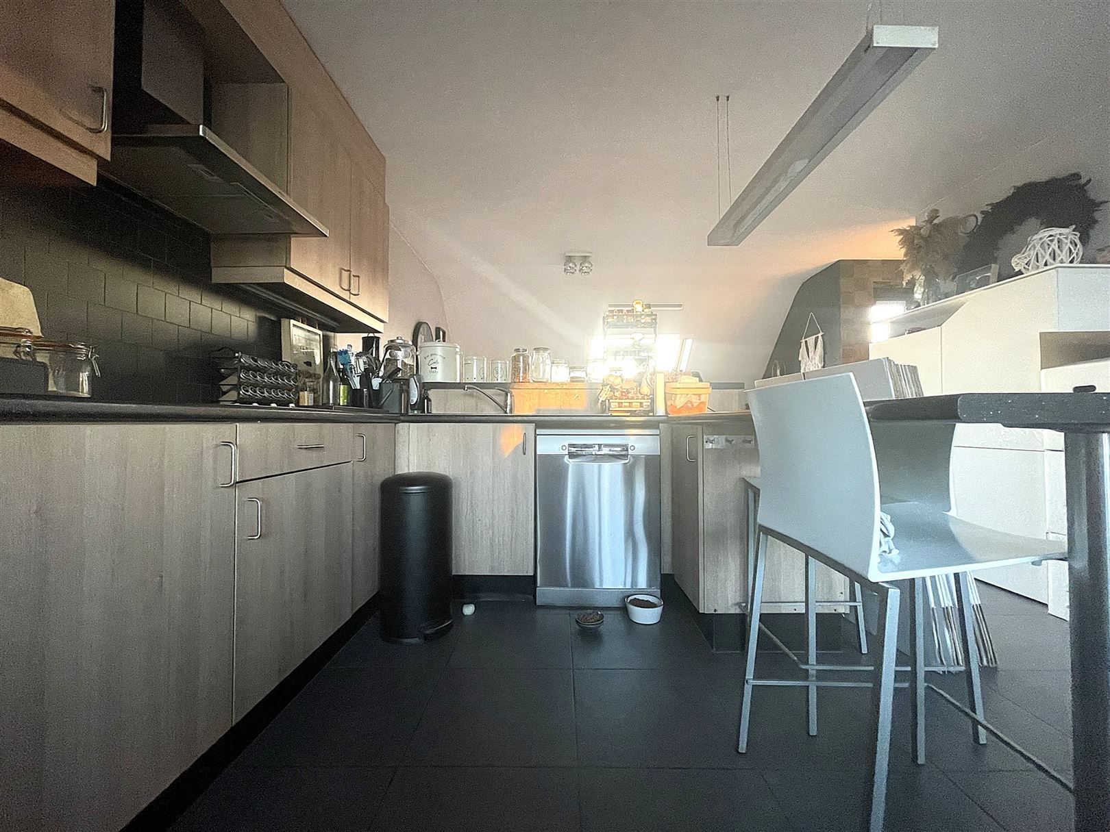 Ruim duplex-appartement te huur te Baasrode aan het water foto 4