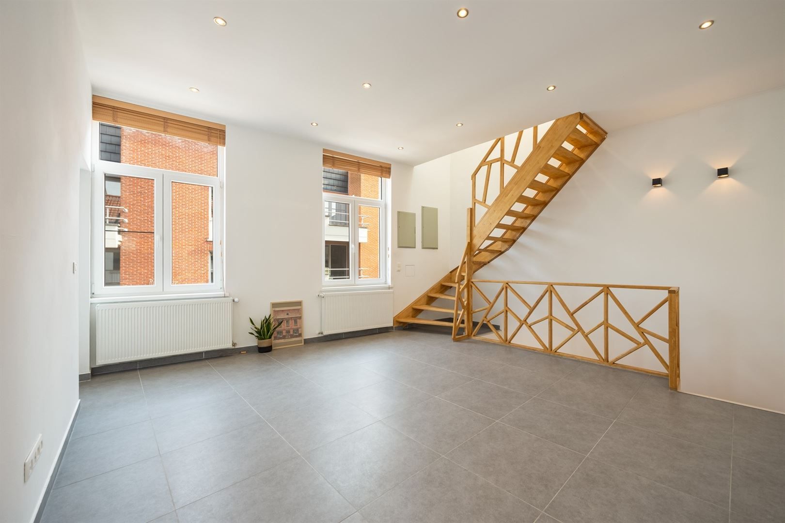 Ruime bel-etage woning met twee slaapkamers foto 3