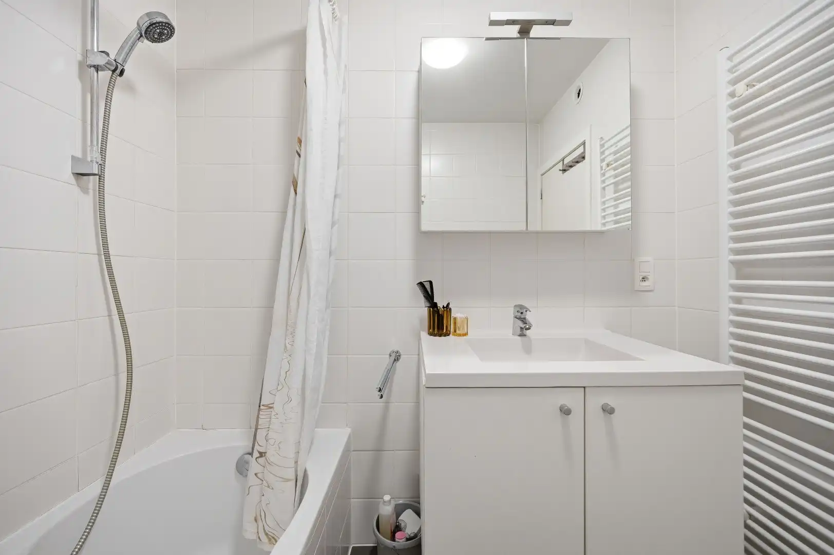 Instapklaar appartement met 2 slpks en autostaanplaats foto 14