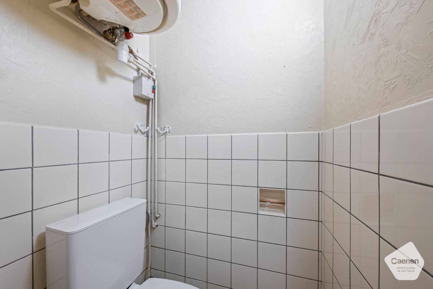 Te renoveren twee slaapkamer appartement vlakbij het strand foto 7