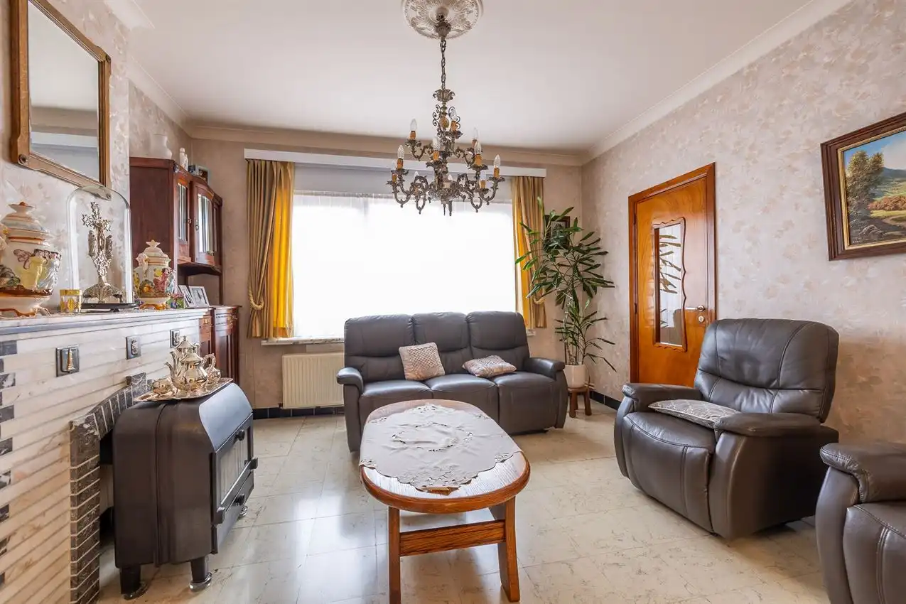 Te renoveren 3slk woning op uitzonderlijk perceel van 34 are  foto 7