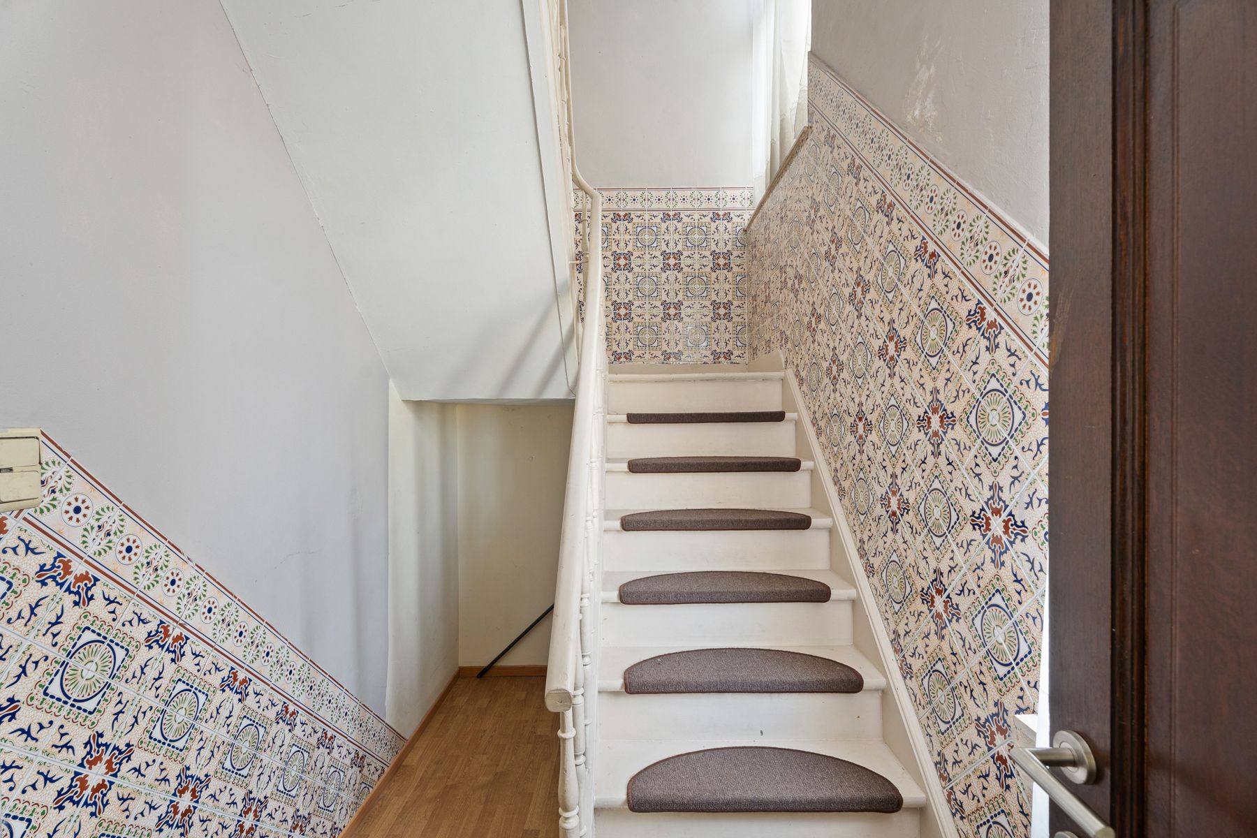 Ruime eigendom met 326 m² woonruimte + 79 m² handel – Gent foto 9