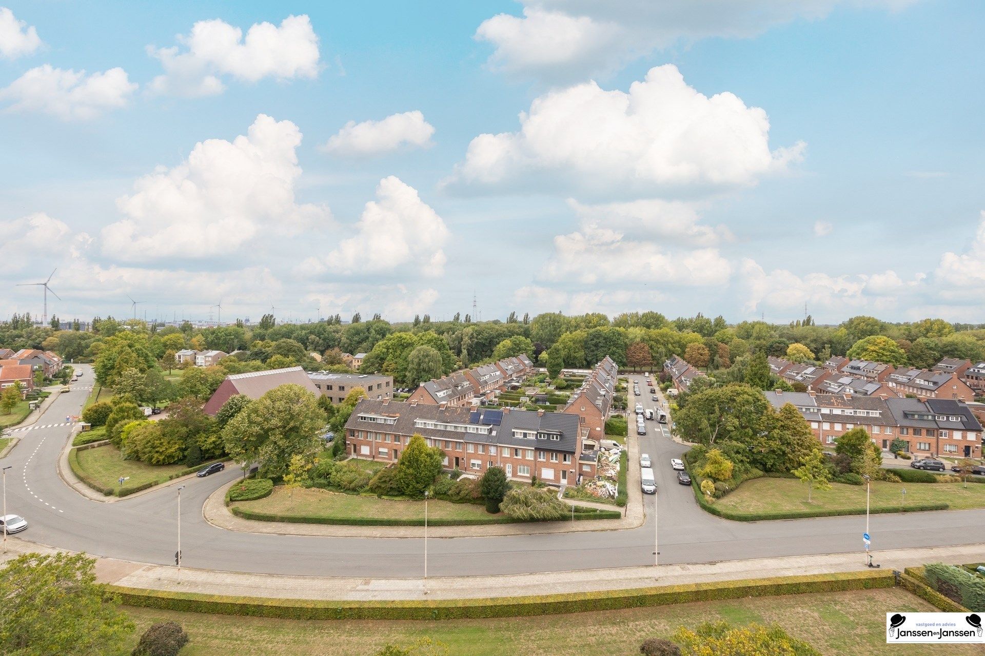 Uniek appartement met prachtig dakterras en panoramisch uitzicht foto 11