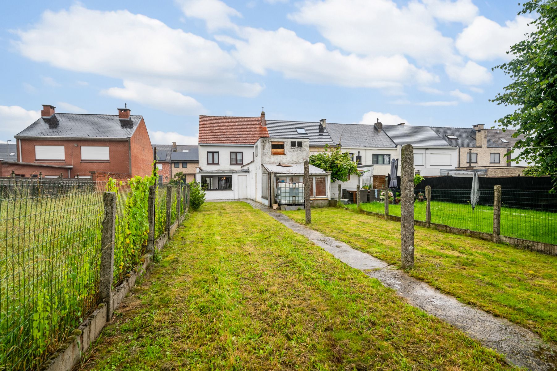 Te renoveren gezinswoning met 3 slaapkamers garage en tuin foto 22