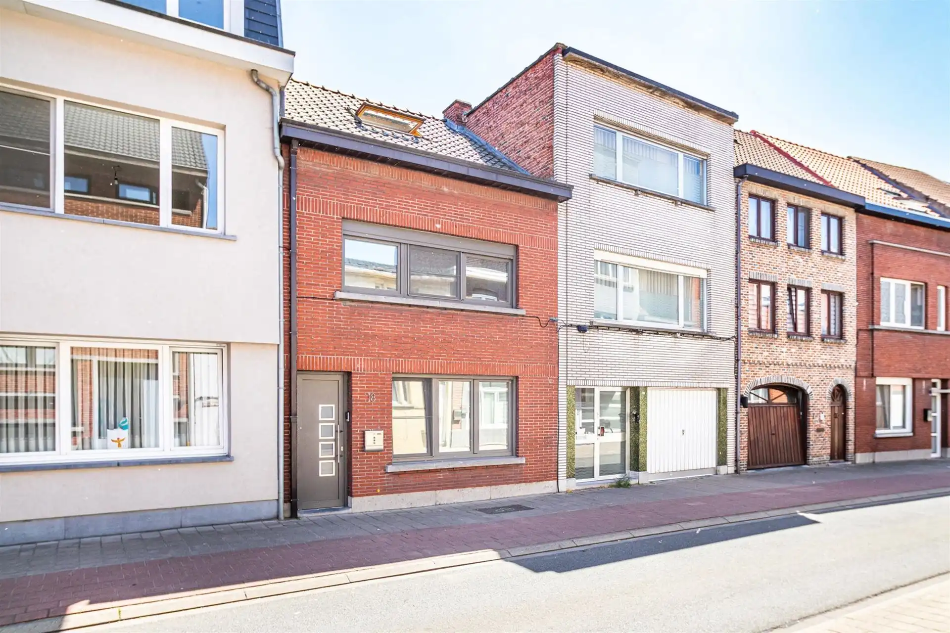 Instapklare woning met 4 slpk, kelder, ZO-tuin + uitweg foto 2