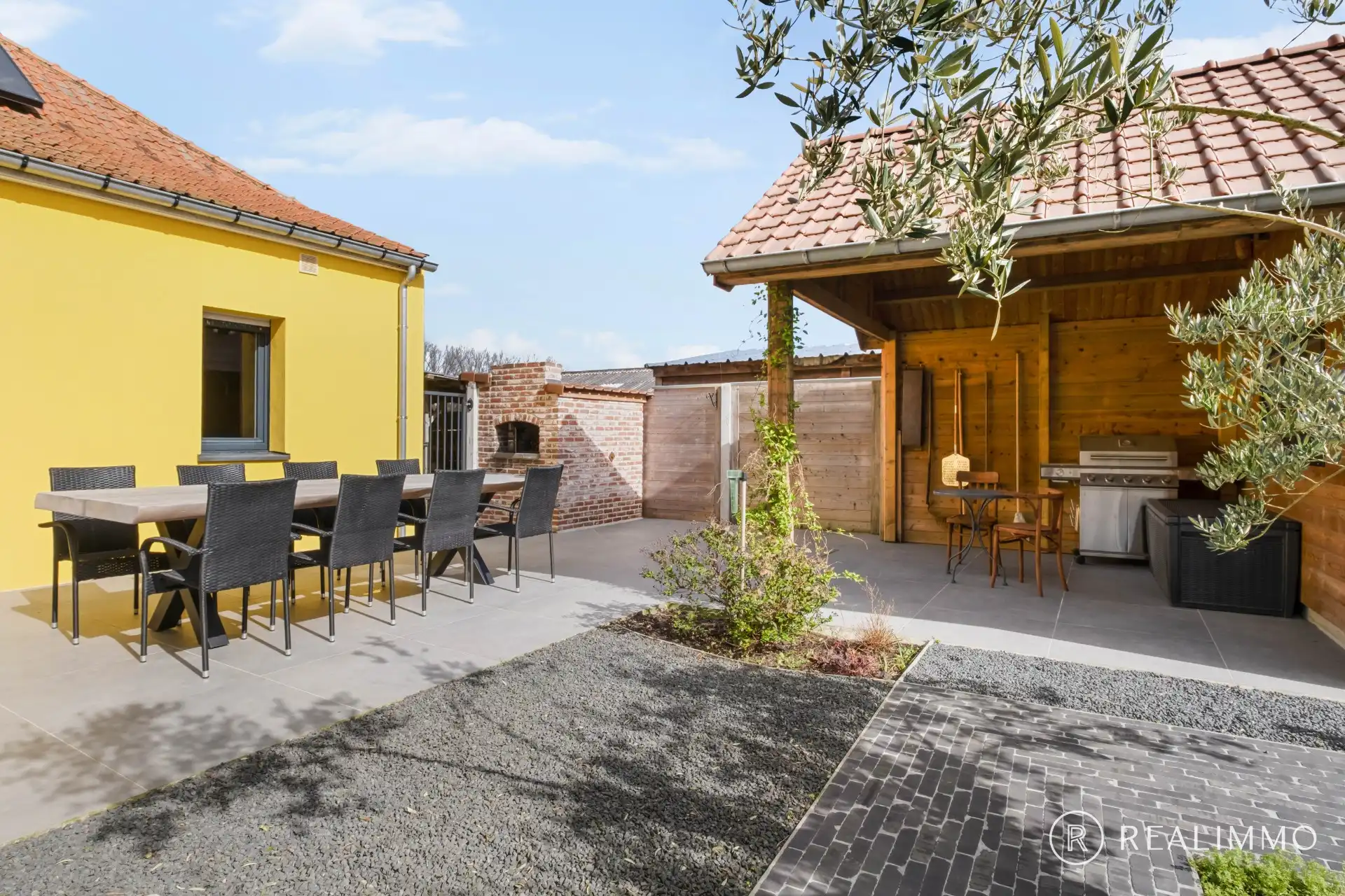 Gerenoveerde landelijk gelegen woning op 1731 m² foto 20