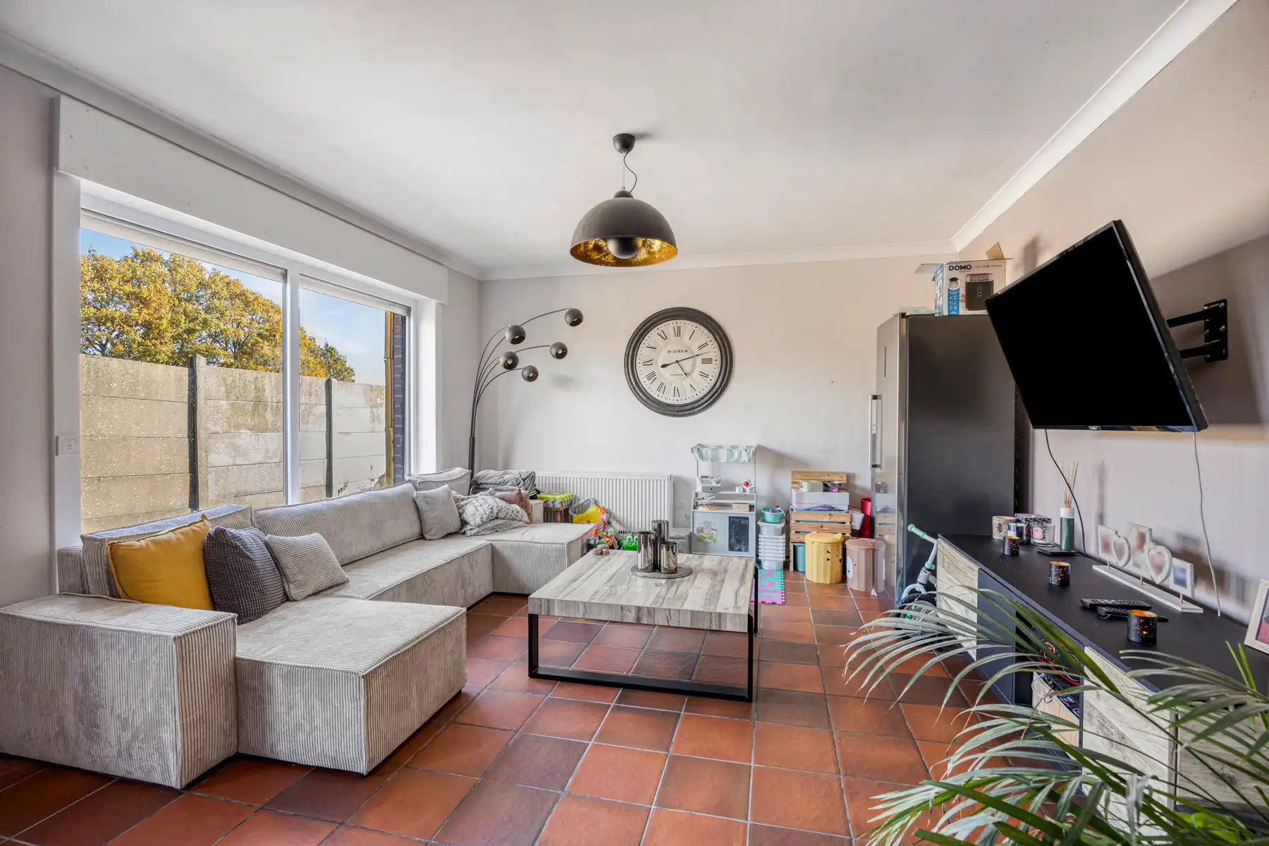 Gerenoveerde woning met 6 slaapkamers foto 22