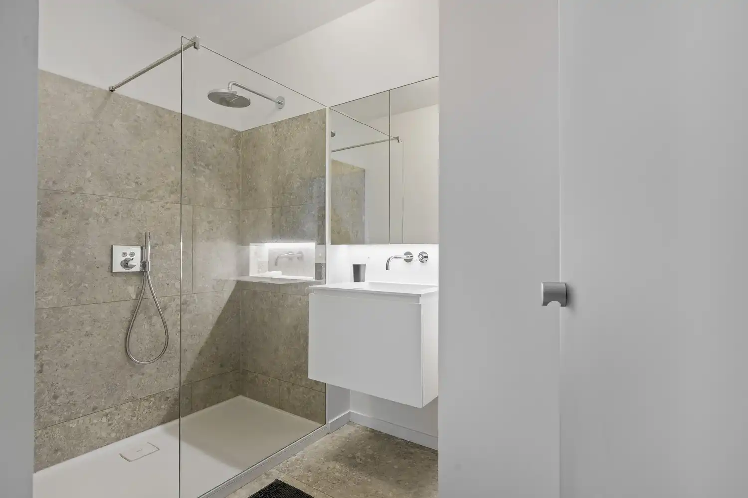 Prachtige instapklare woning  met 3 slpkrs op een toplocatie te Putte foto 12