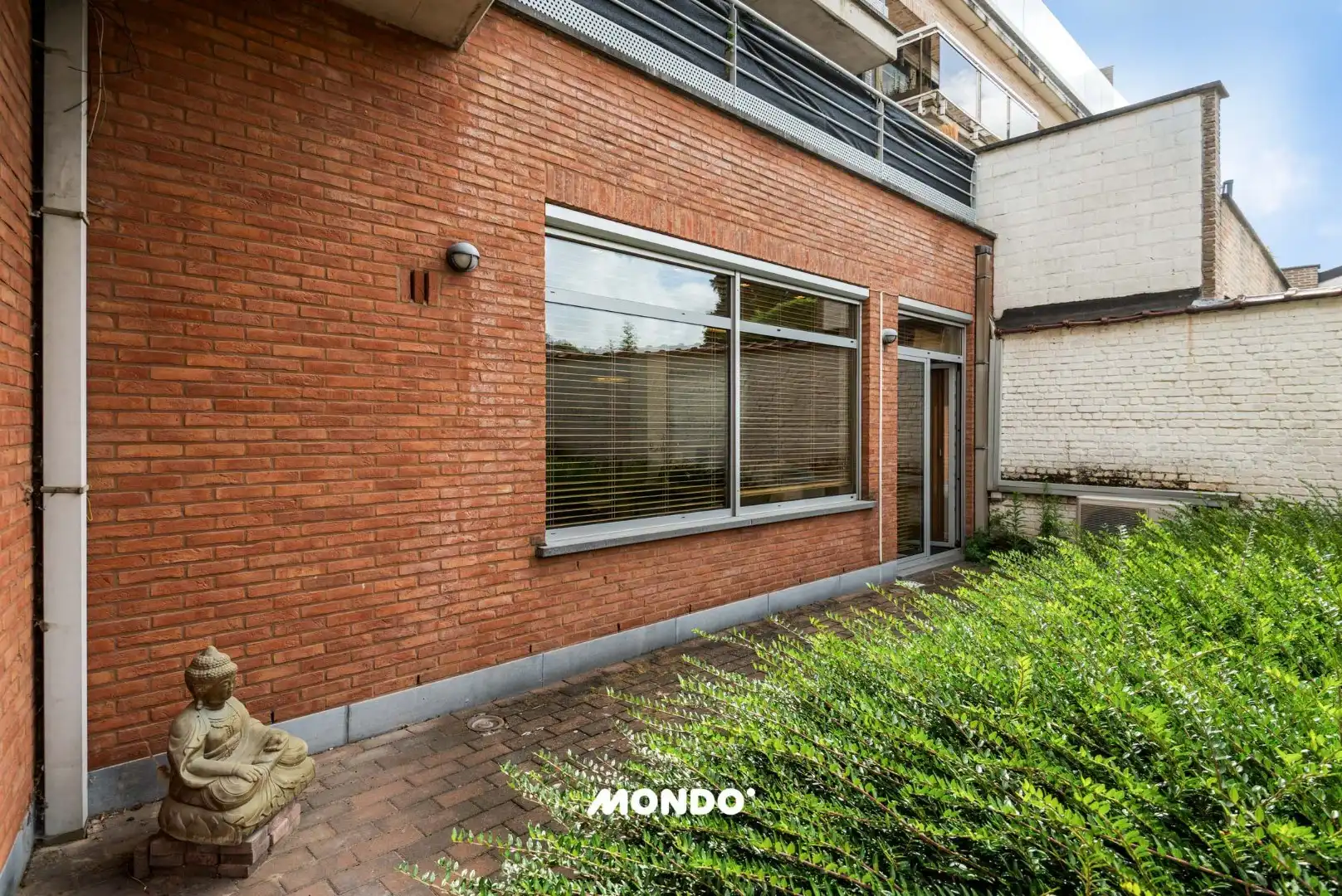 Strategisch gelegen comm. gelijkvloers (108 m²) te koop in centrum Wolvertem. foto 17