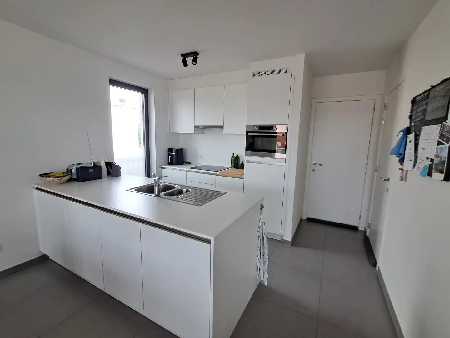 Instapklaar appartement op topligging te Sint-Michiels  foto 4